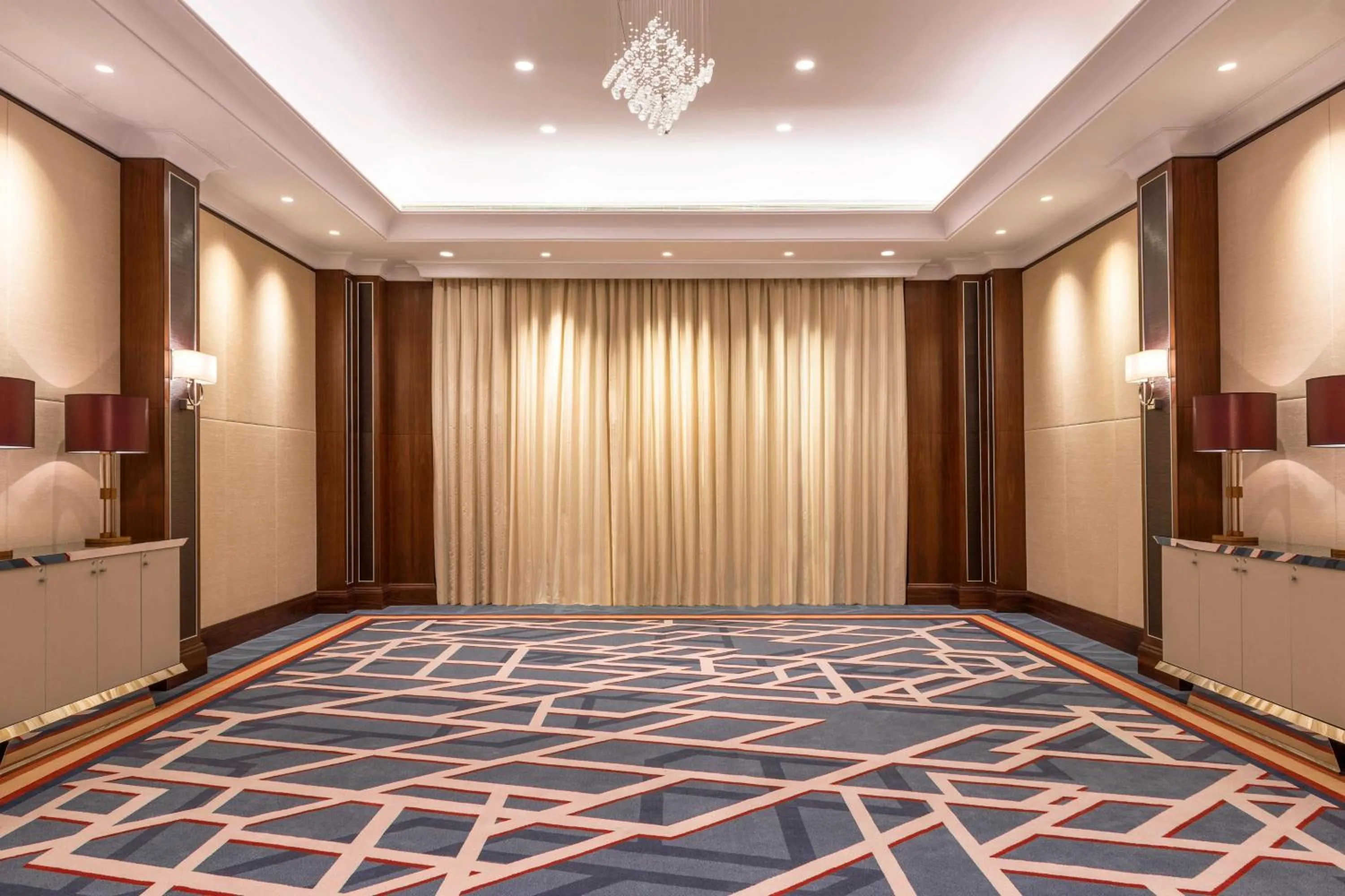 Meeting/conference room in Sheraton Oman Hotel