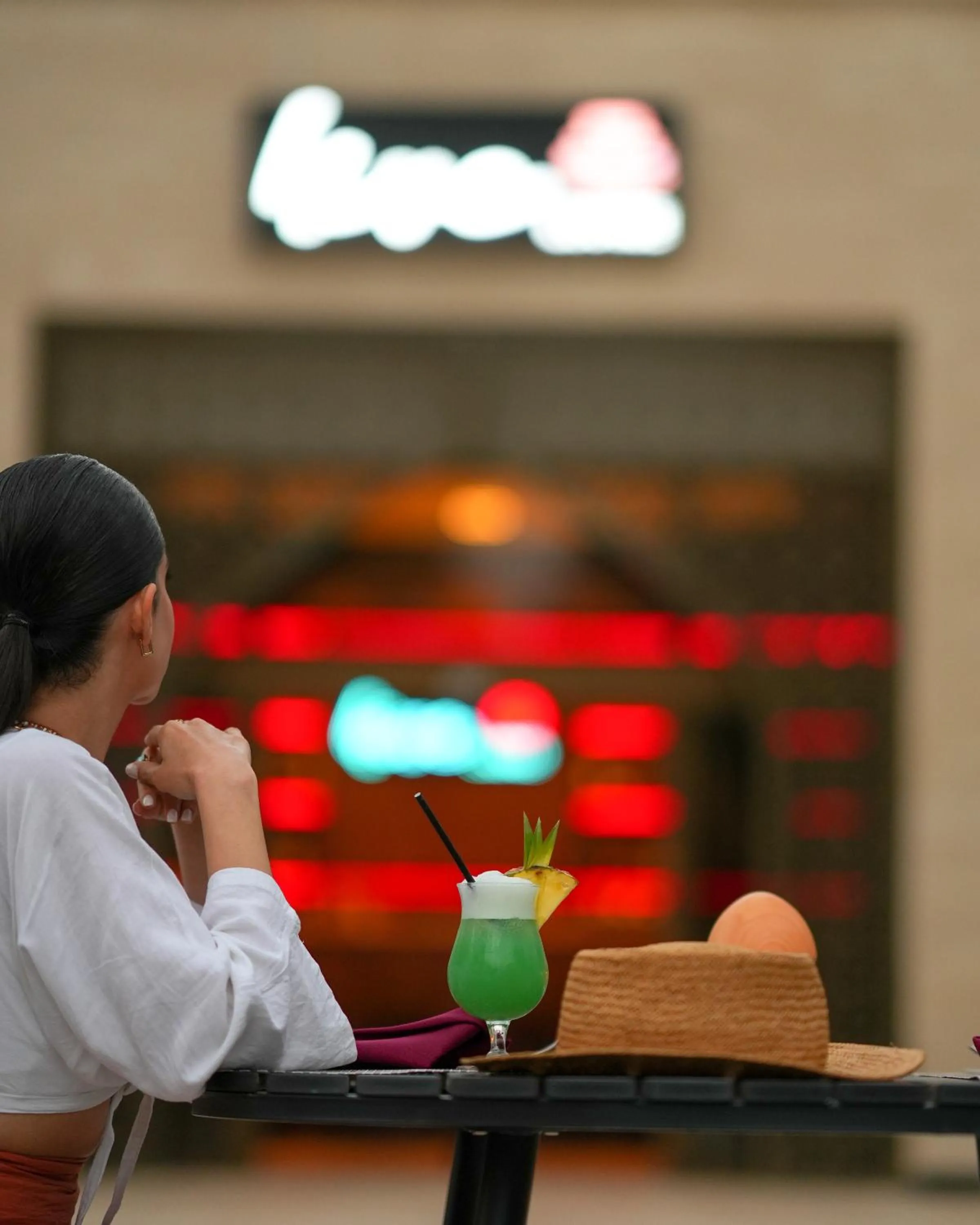 Restaurant/places to eat in Sheraton Oman Hotel