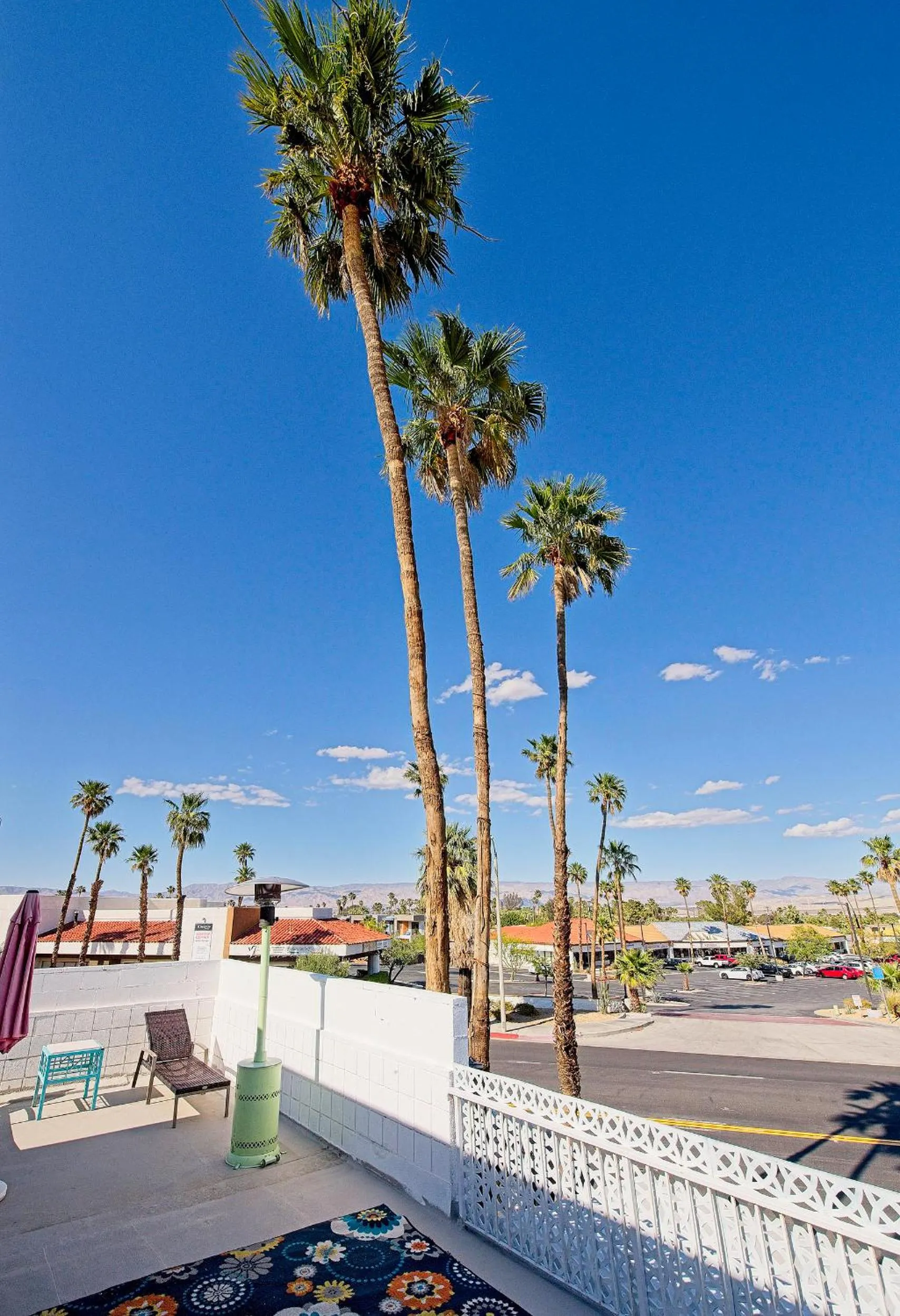 City view in Inn at Palm Springs