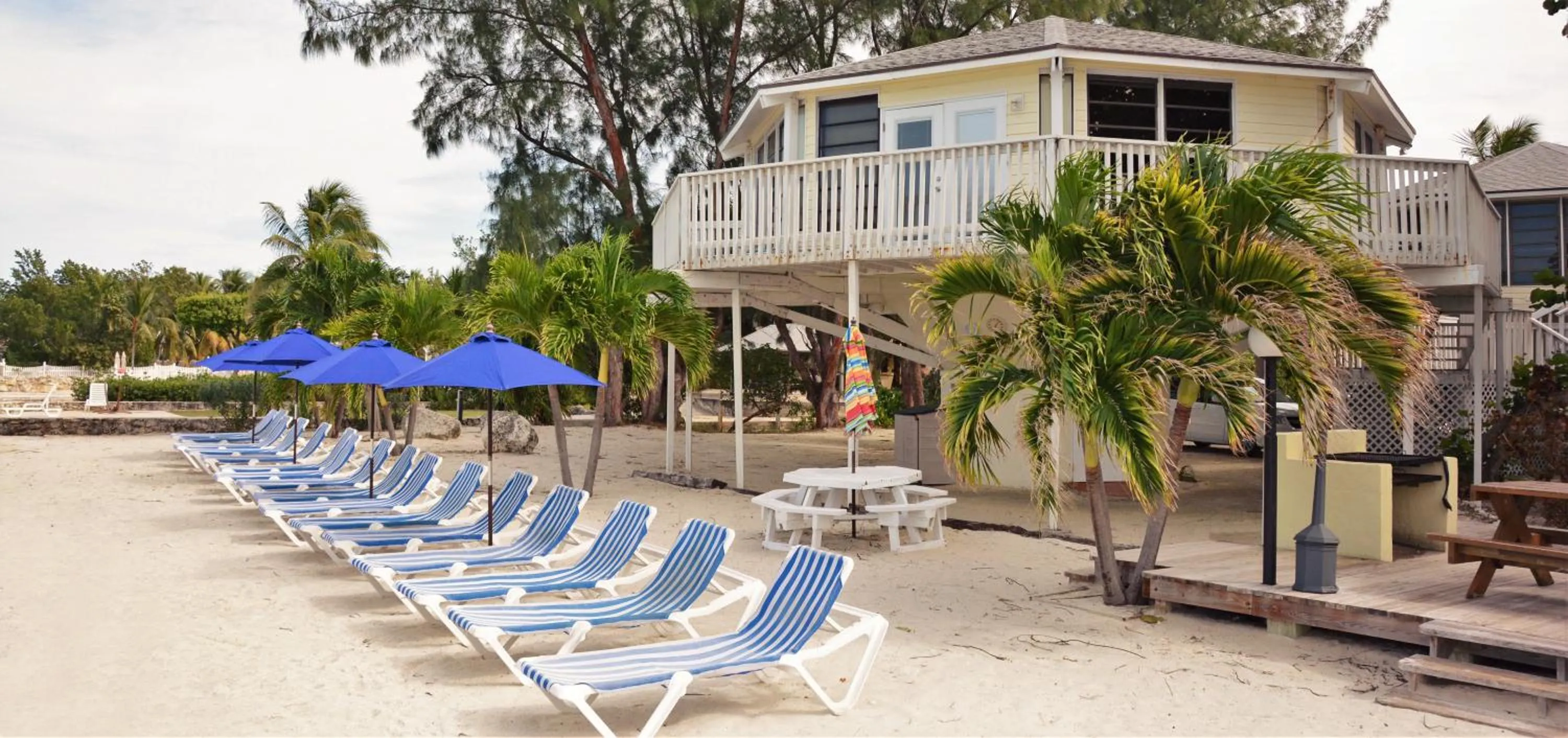 Property building in Topsider Resort