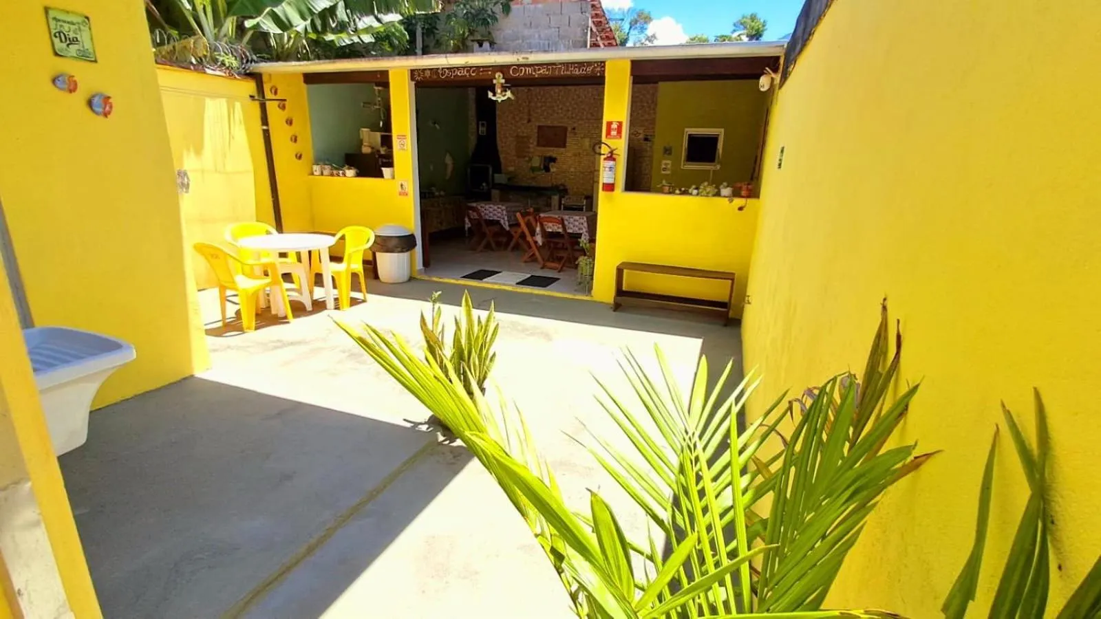 Kitchen or kitchenette in Suítes Cantinho do Sossego em Ubatuba