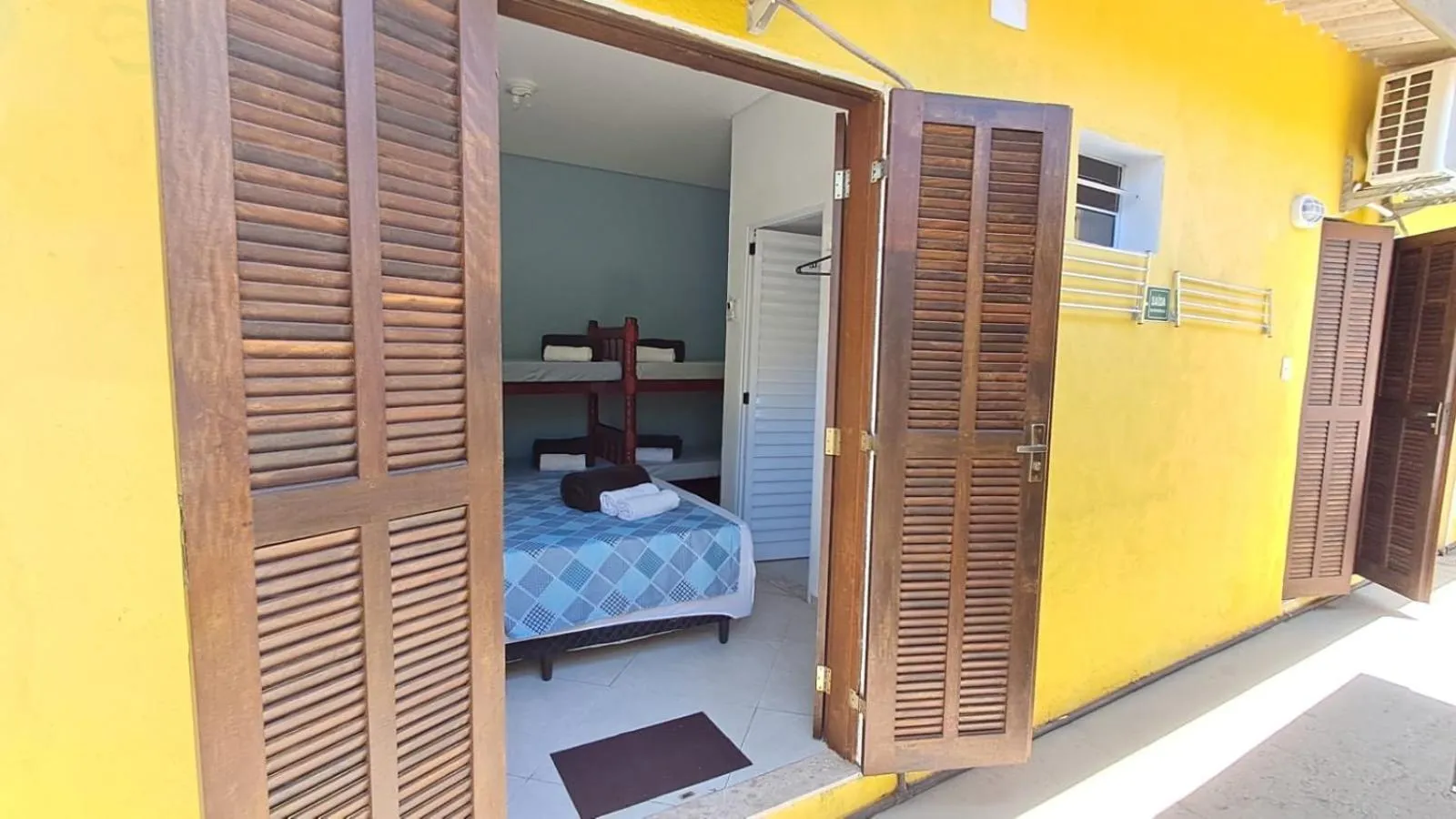 Photo of the whole room in Suítes Cantinho do Sossego Ubatuba