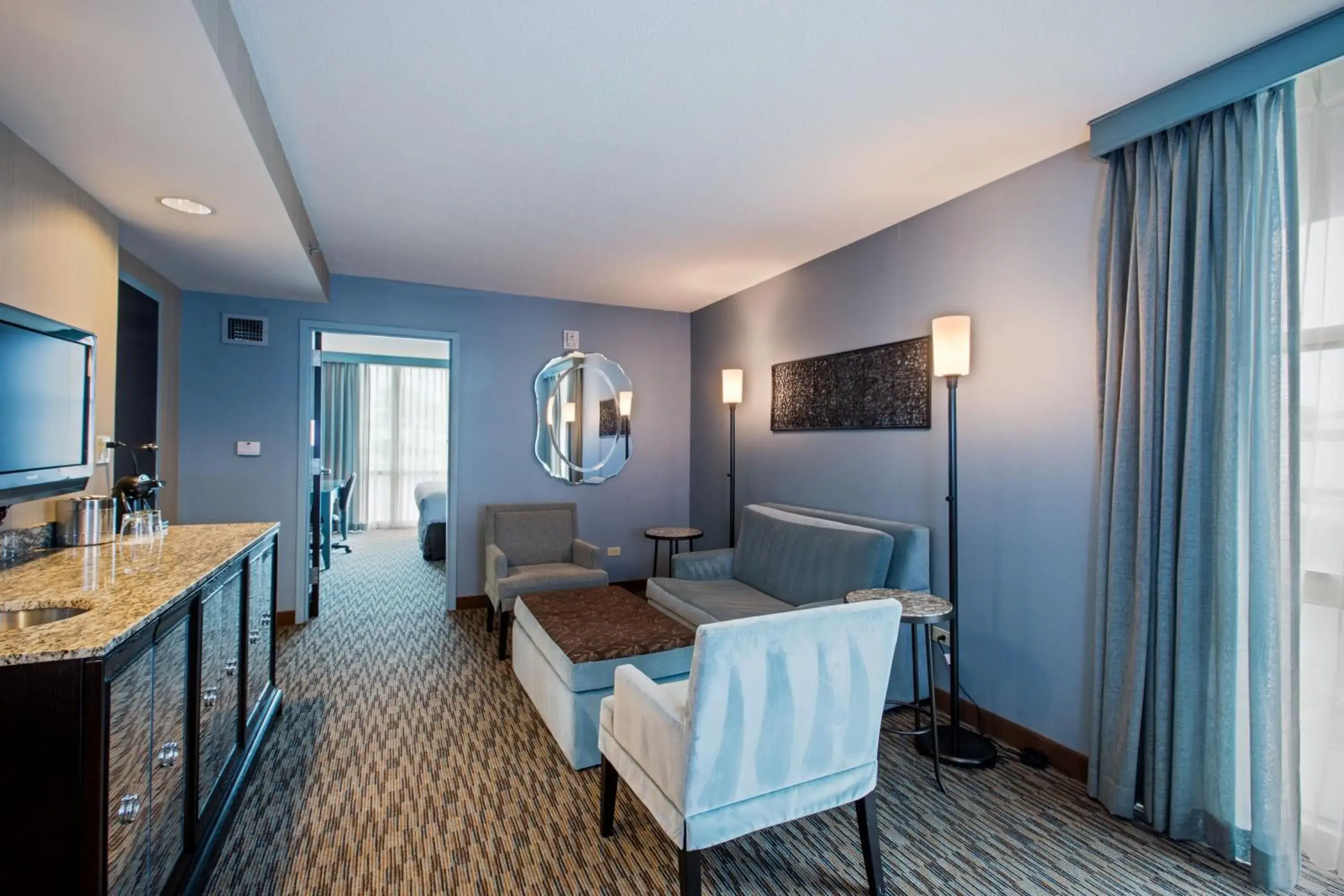 Bedroom in Crowne Plaza Hotel Glen Ellyn/Lombard by IHG Bedroom in Crowne Plaza Hotel Glen Ellyn/Lombard by IHG