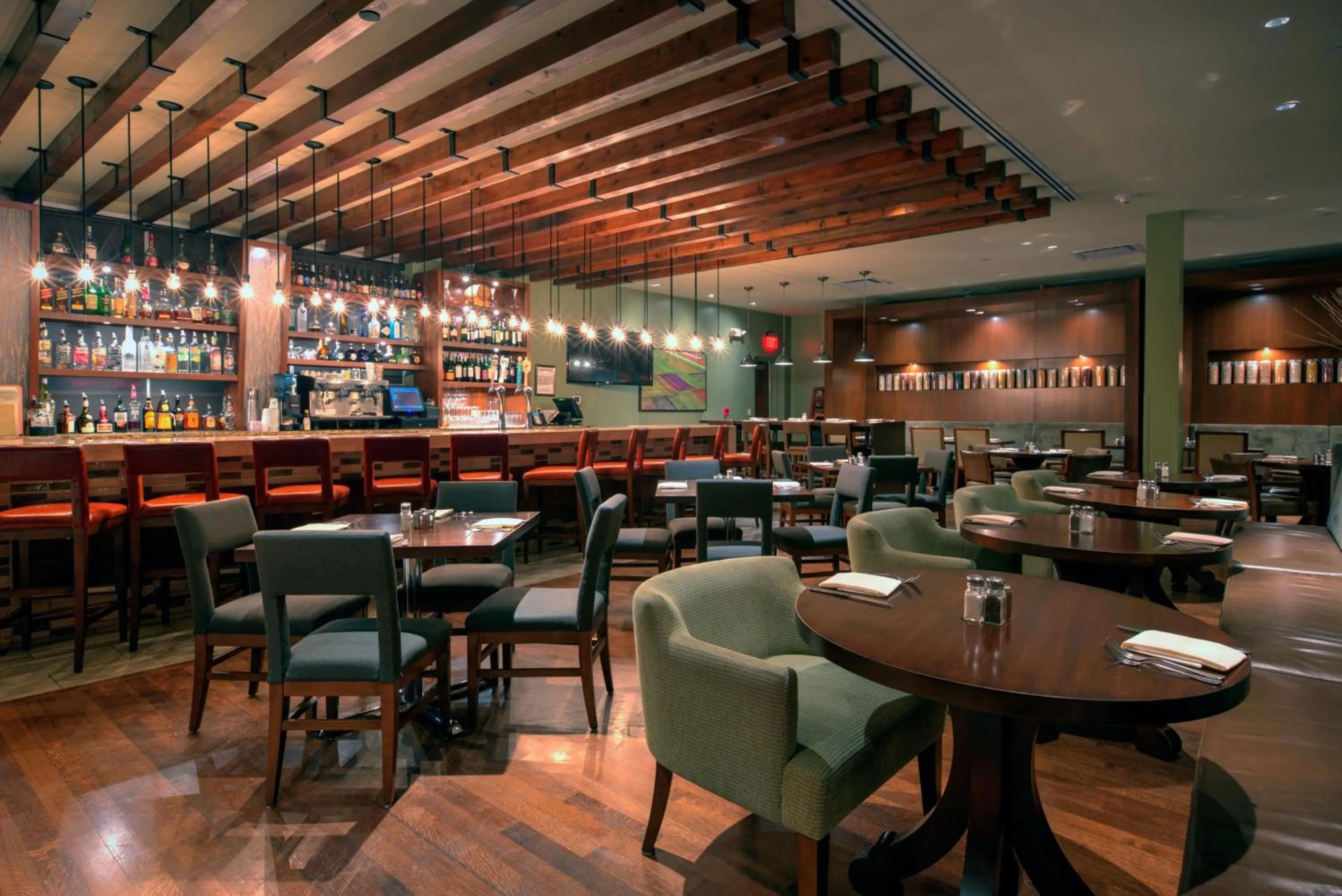 Lobby or reception in Crowne Plaza Hotel Glen Ellyn/Lombard by IHG