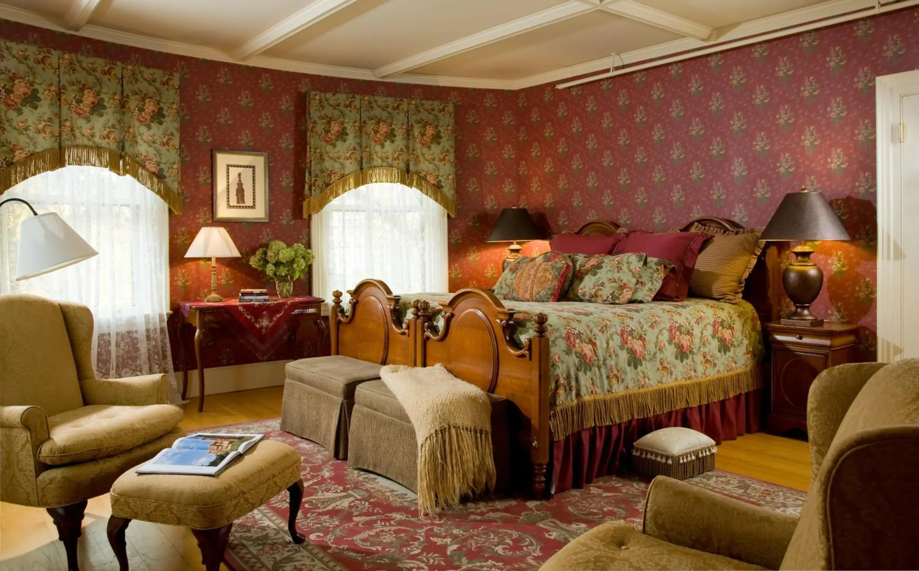 Standard King Room in Berry Manor Inn Standard King Room in Berry Manor Inn