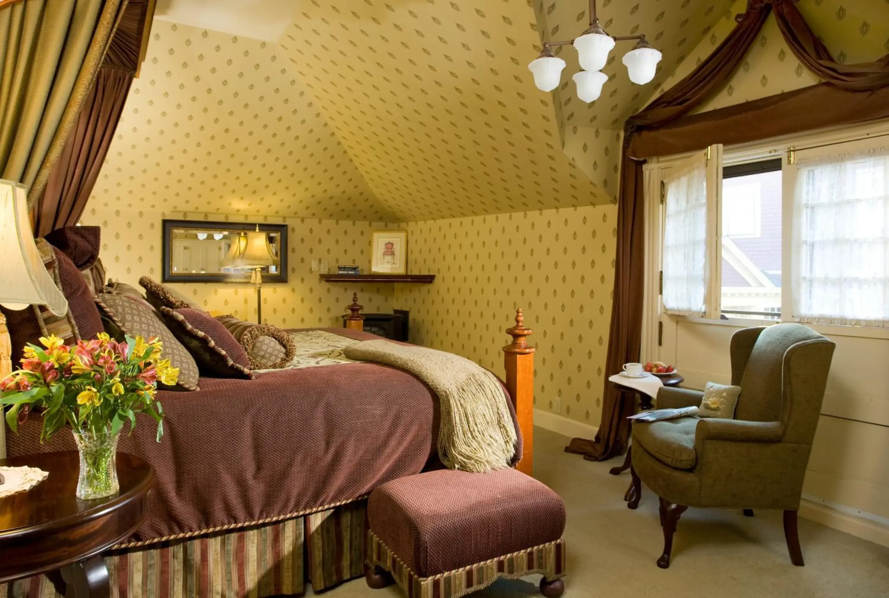 Superior King Room in Berry Manor Inn Superior King Room in Berry Manor Inn