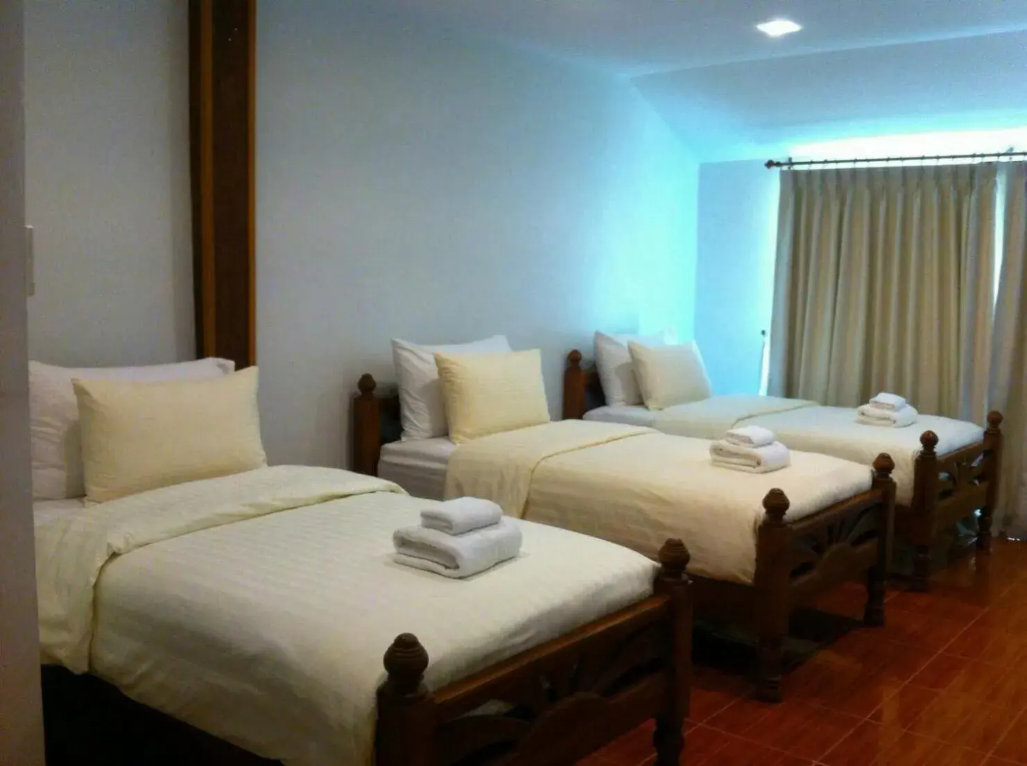 Triple Room with Private Bathroom in Maingern Maithong Resort Triple Room with Private Bathroom in Maingern Maithong Resort