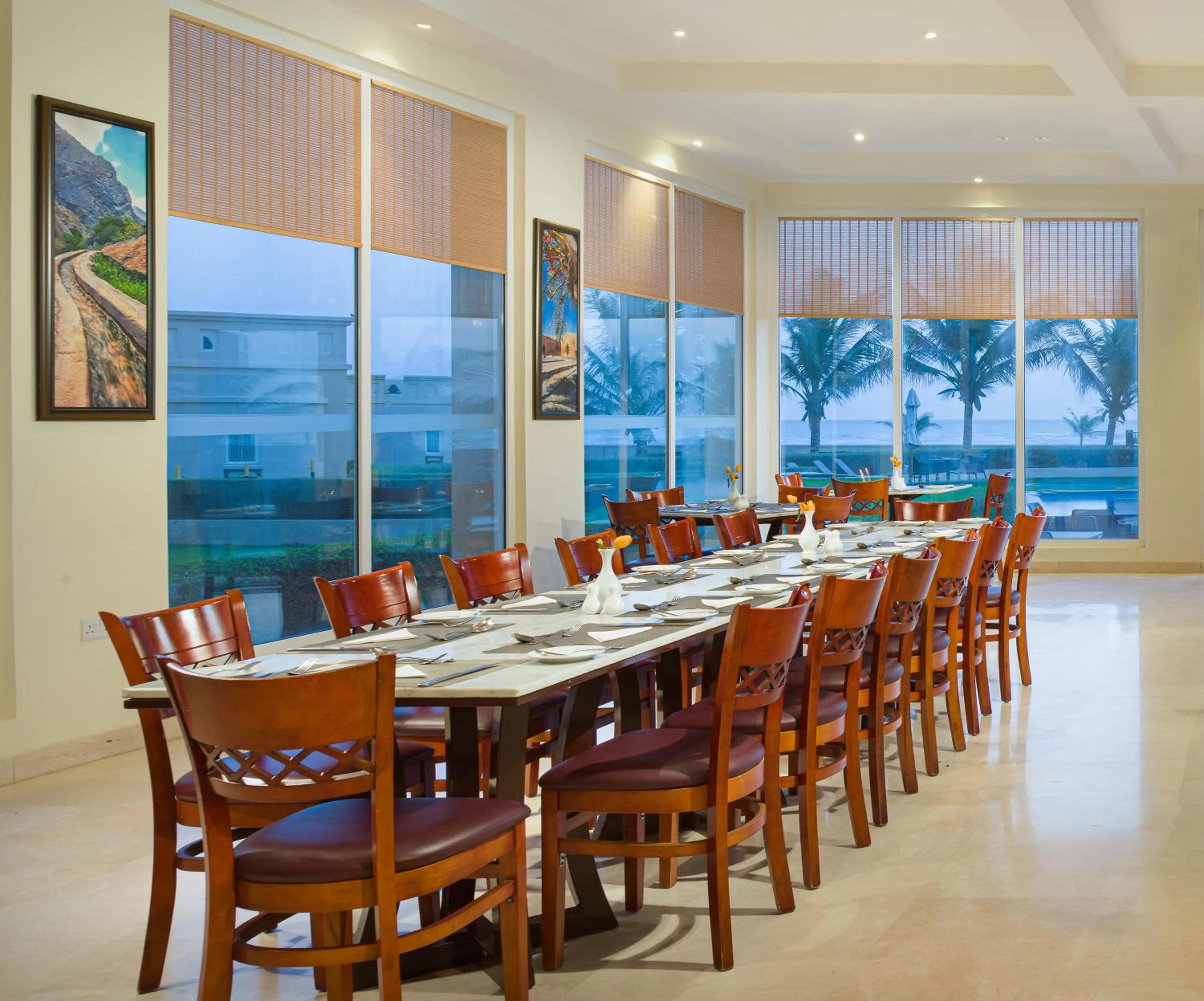 Restaurant/places to eat in Masira Island Resort