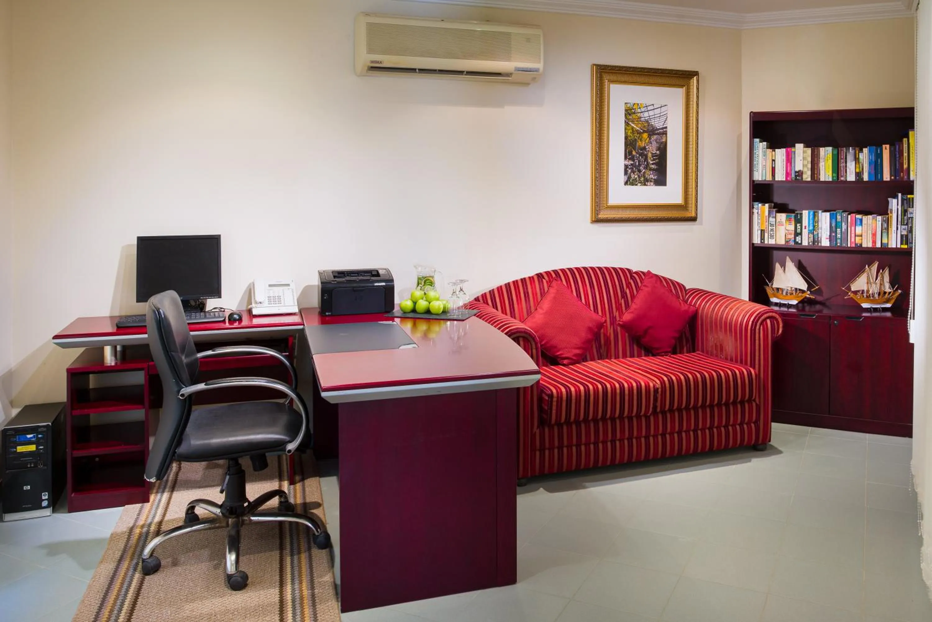 Library in Masira Island Resort