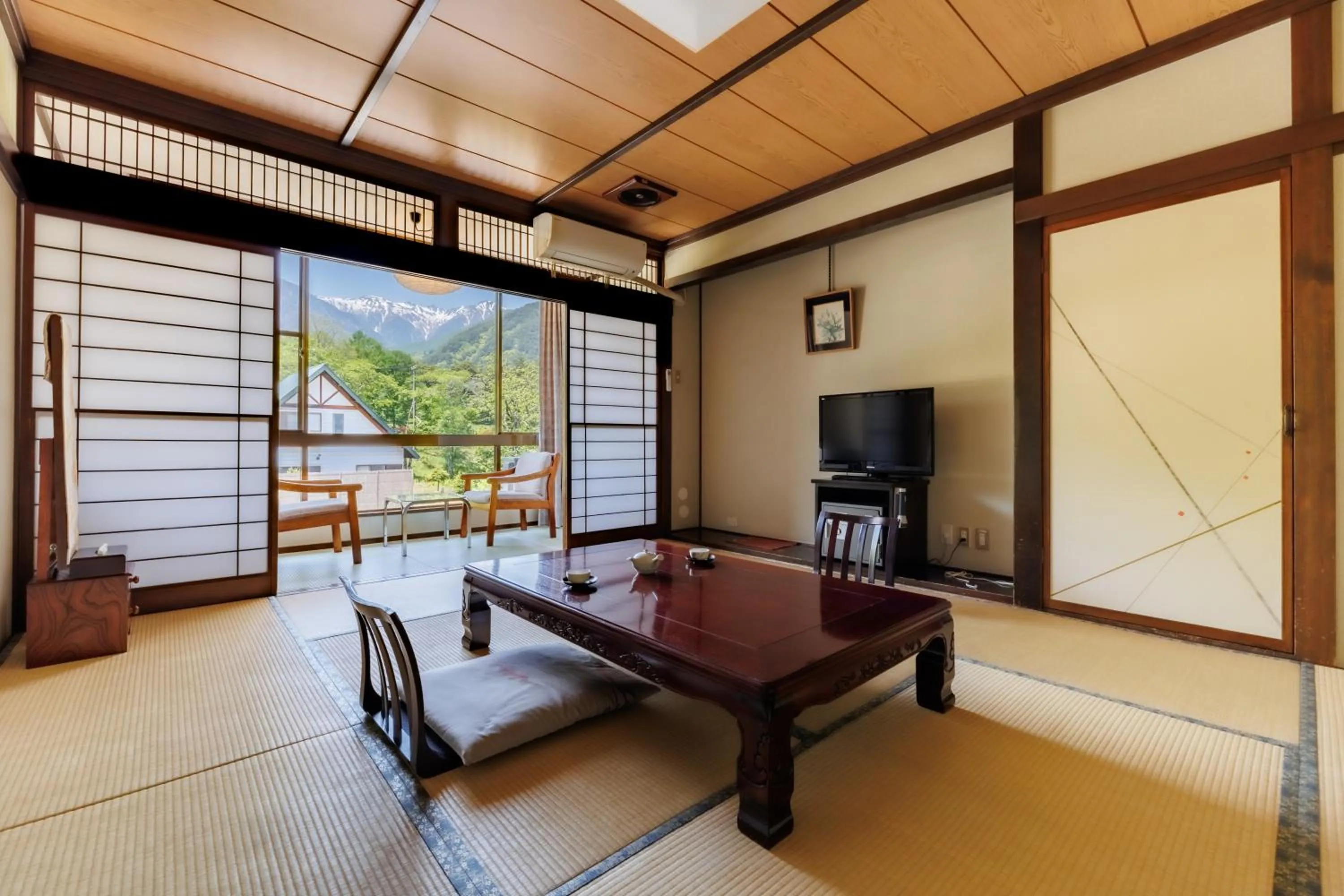 Photo of the whole room in Hotel Yamabuki