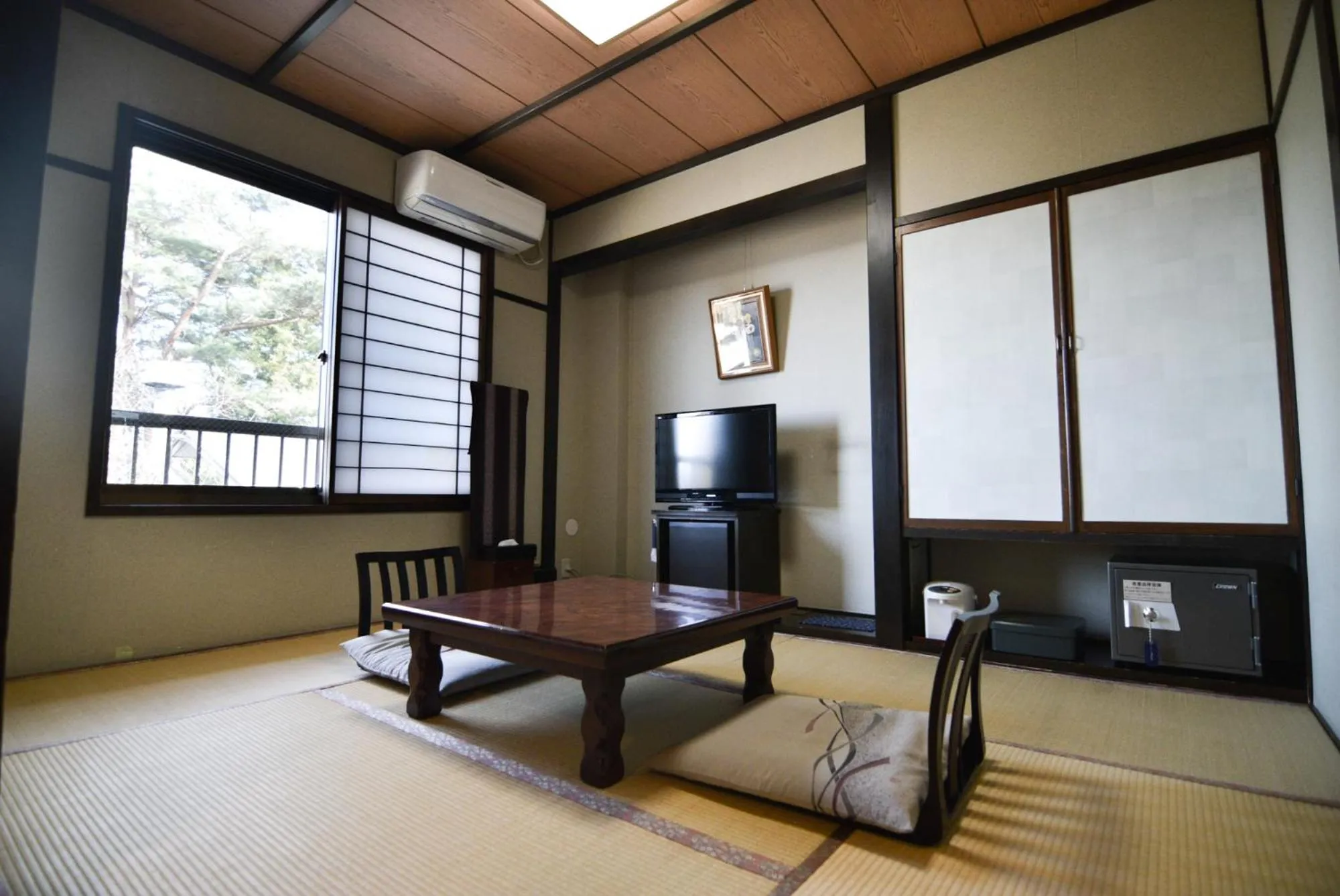 Photo of the whole room in Hotel Yamabuki