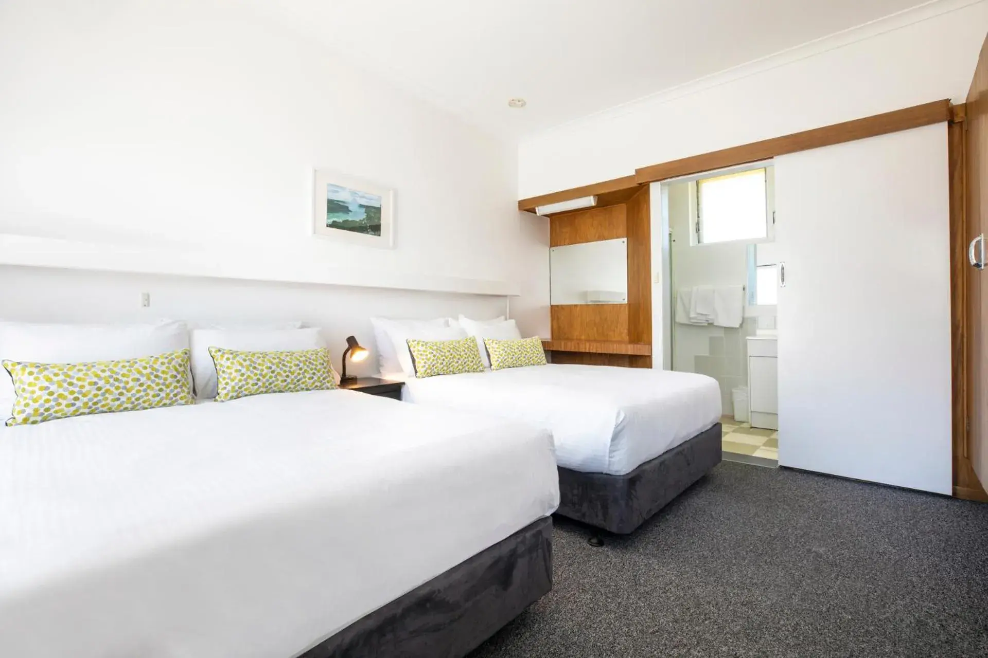 Deluxe Double or Twin Room in Ship Inn Motel Yarram Deluxe Double or Twin Room in Ship Inn Motel Yarram