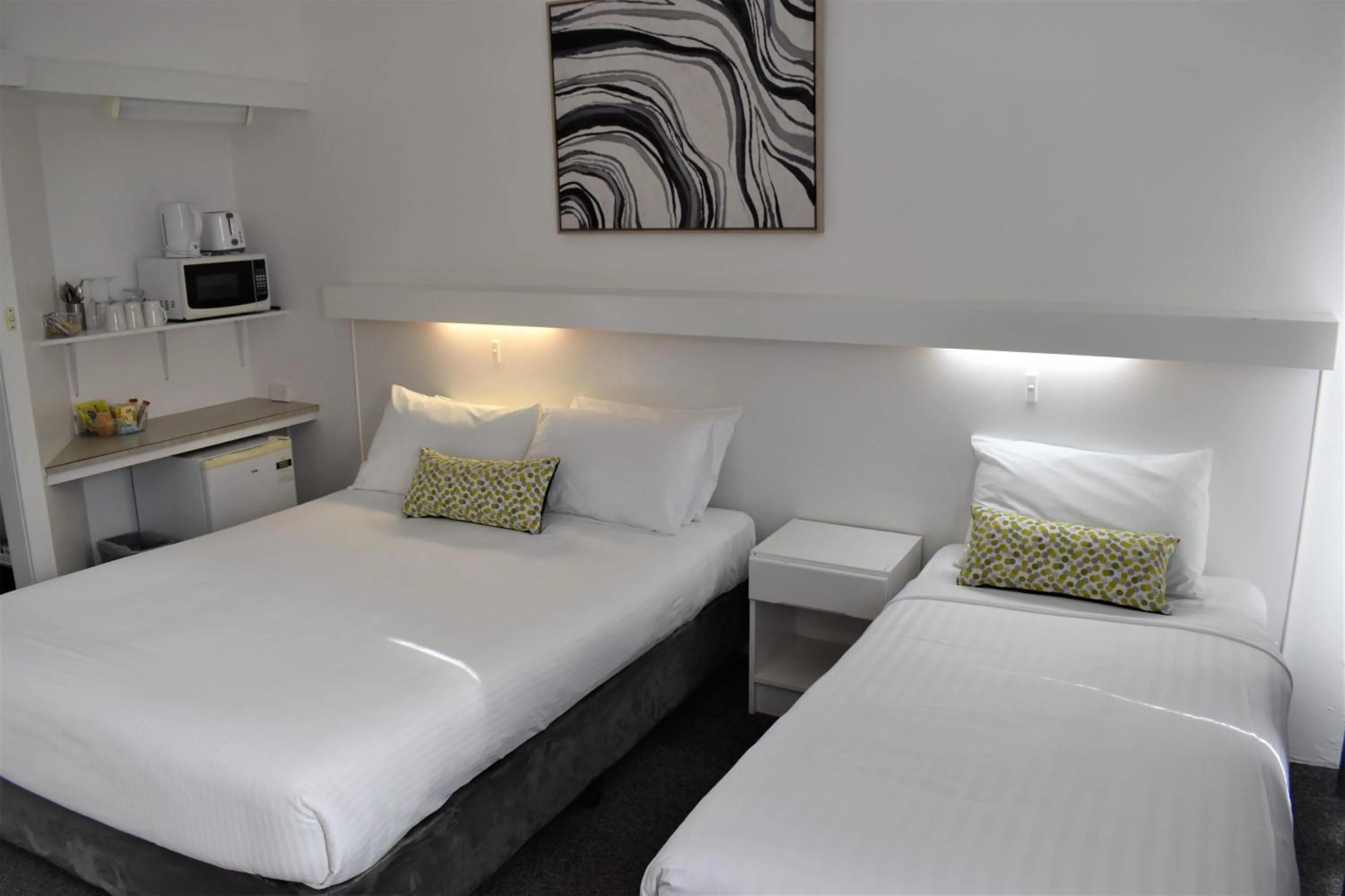 Bedroom, Bed in Ship Inn Motel Yarram