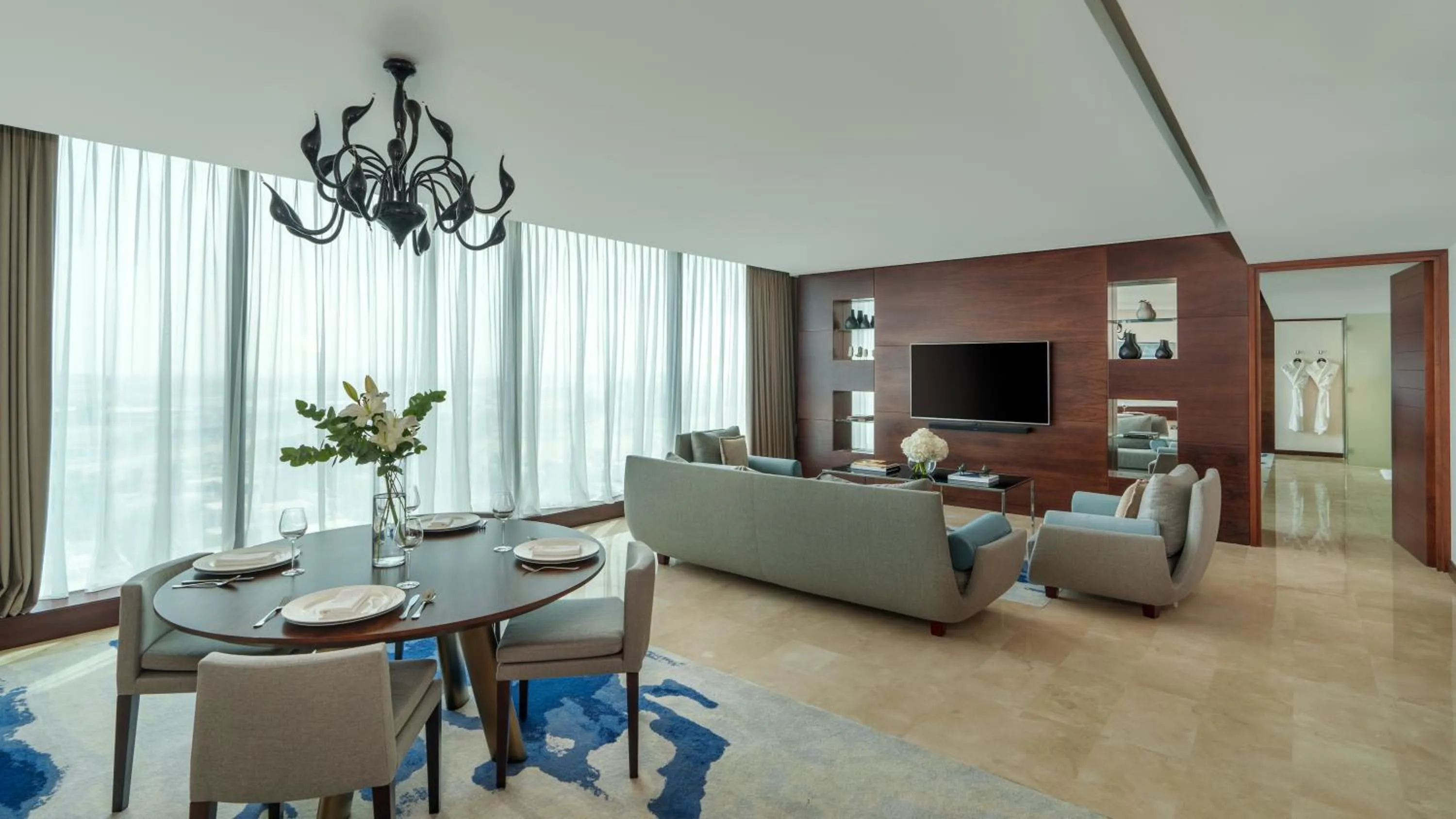 TV and multimedia in Fairmont Bab Al Bahr