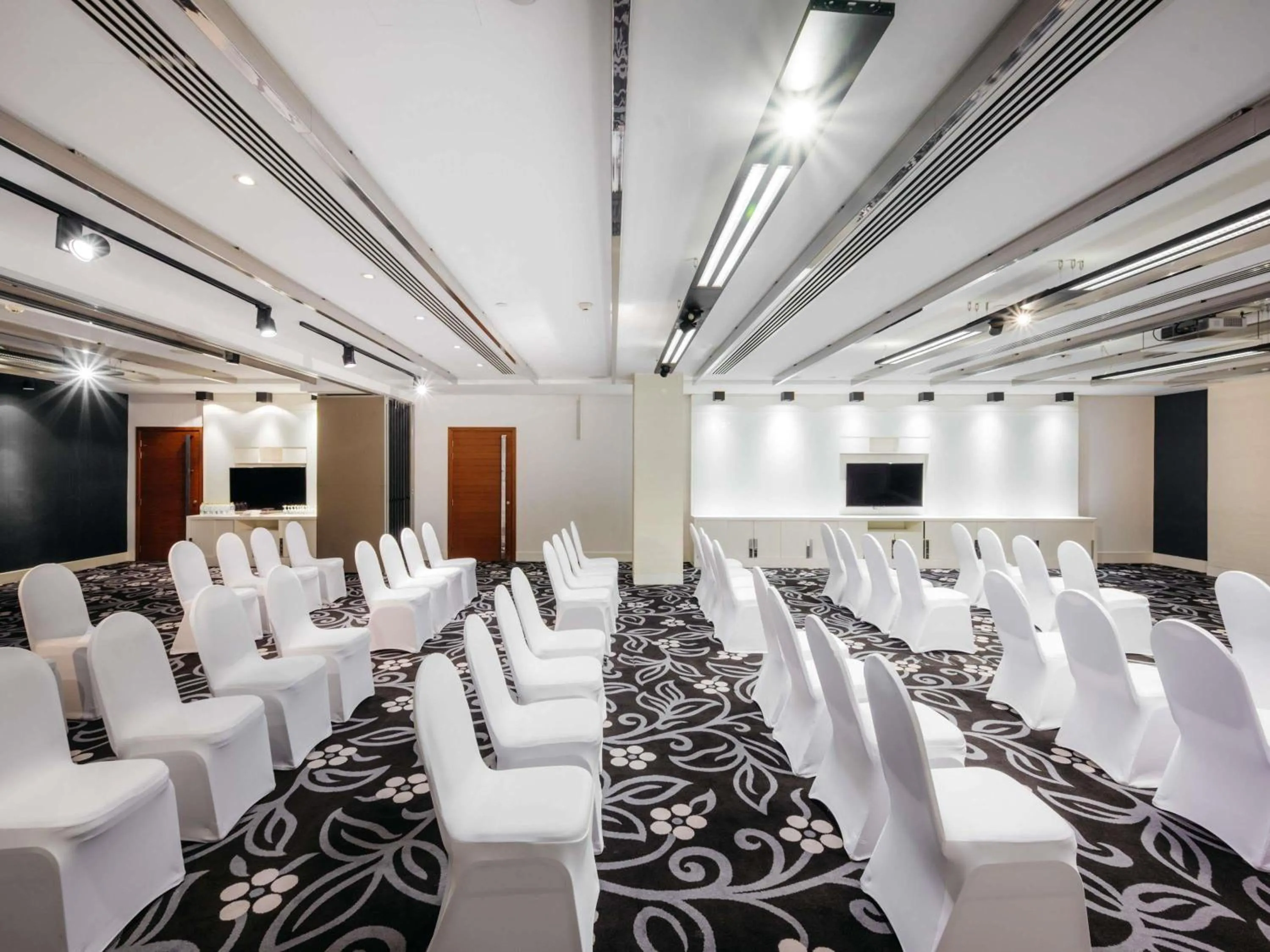 Meeting/conference room in Fairmont Bab Al Bahr