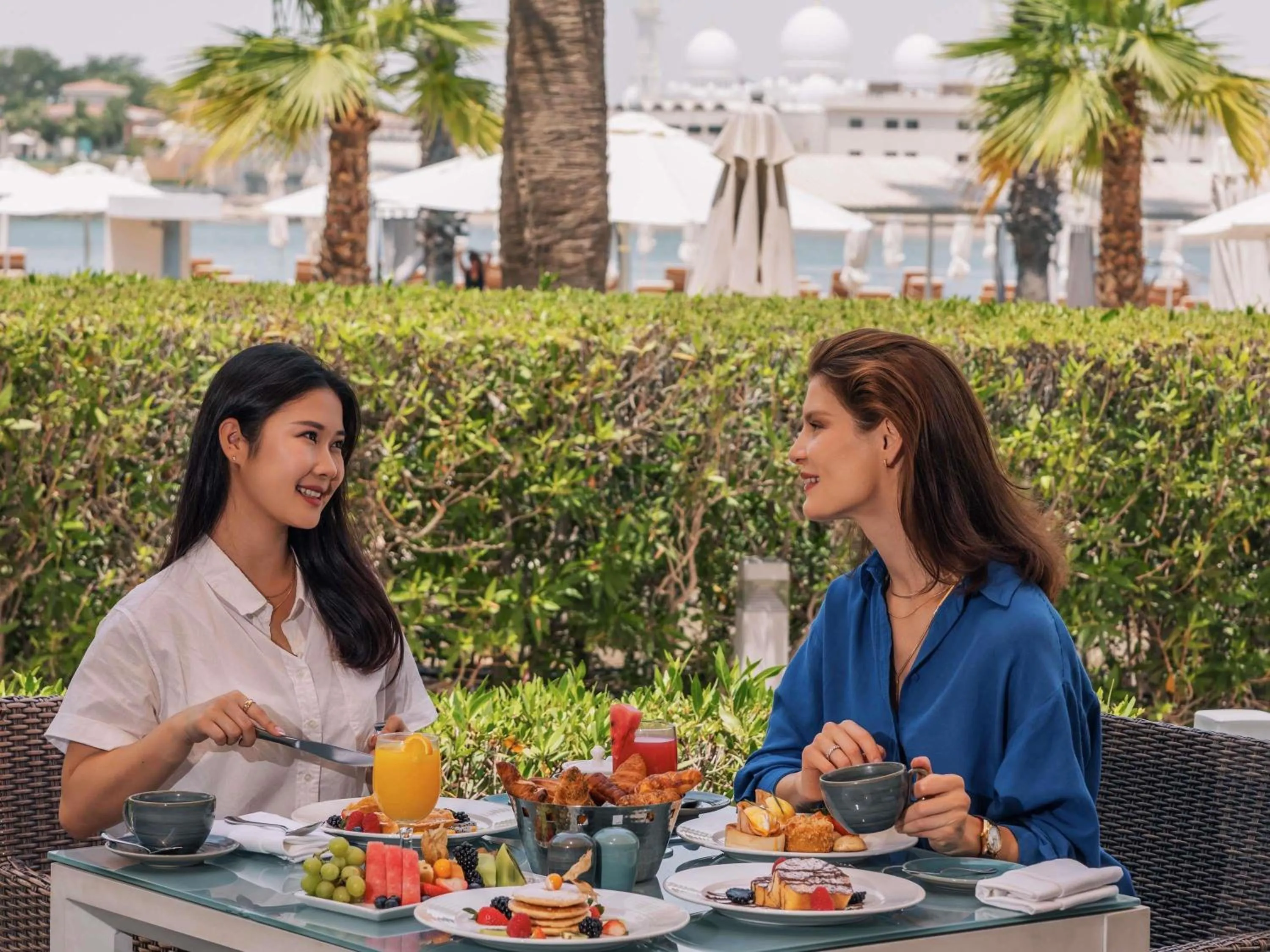 Breakfast in Fairmont Bab Al Bahr