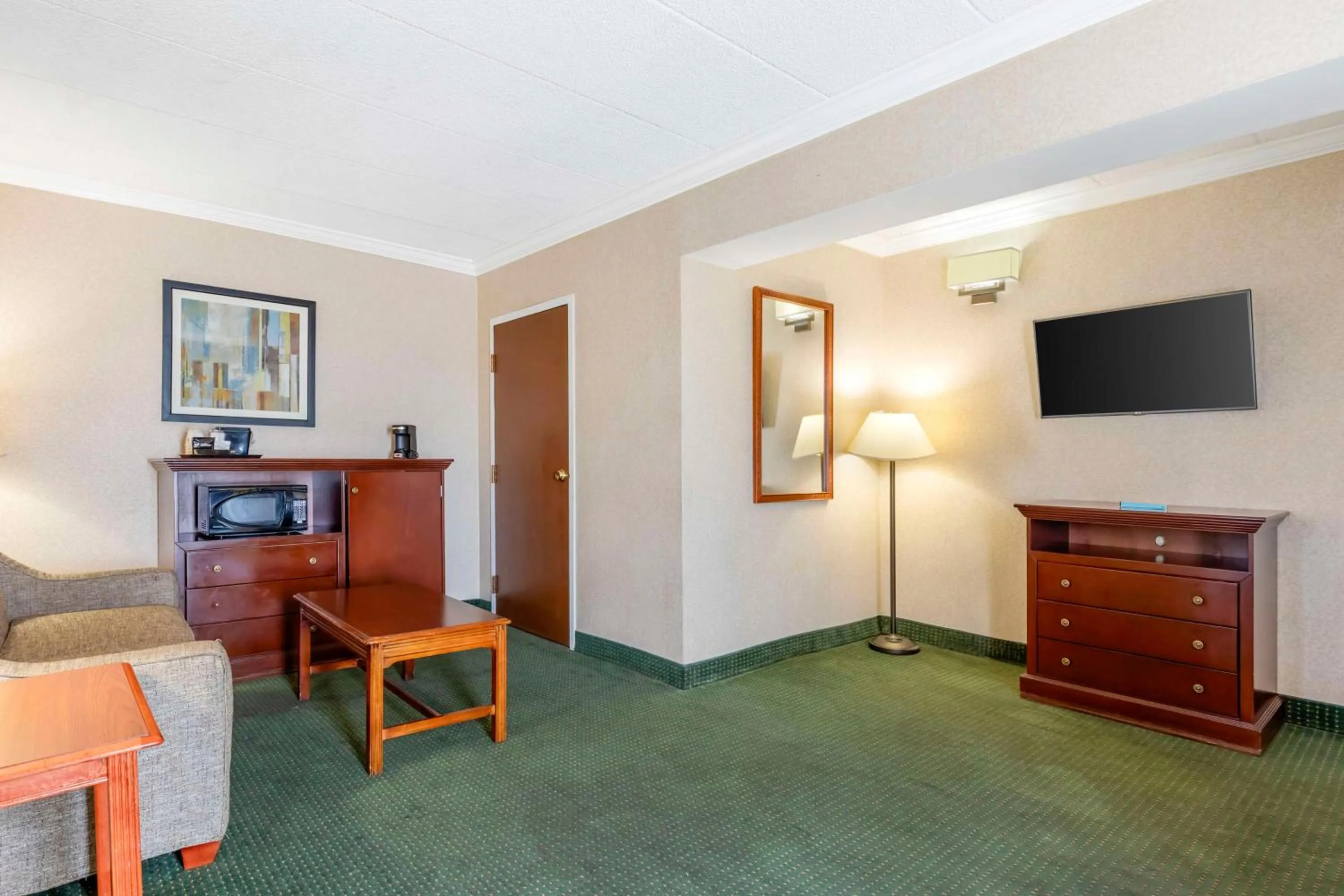 Bedroom in Best Western Capital Beltway Washington DC