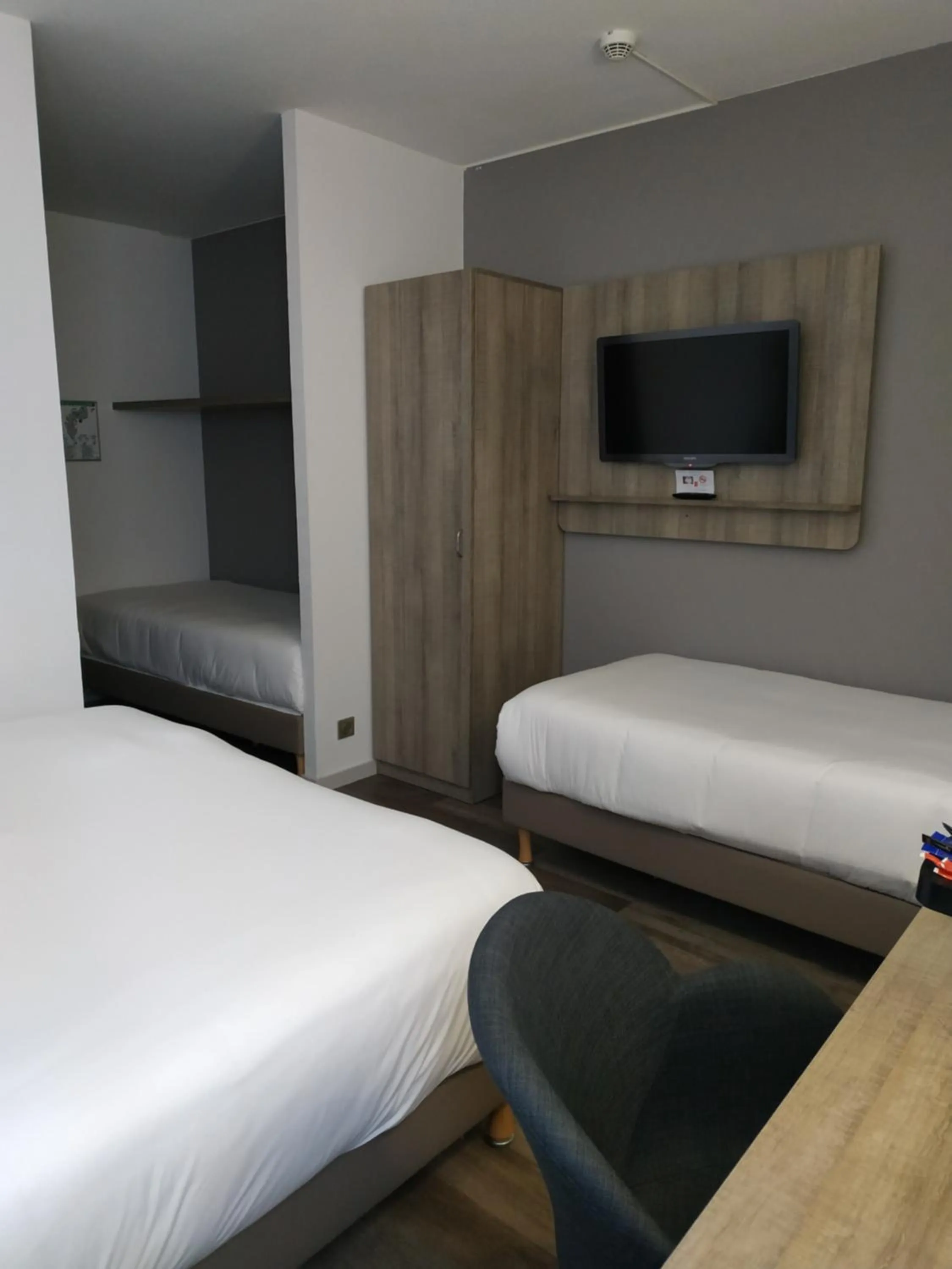 Photo of the whole room, Bed in Hotel Le Circuit Le Mans