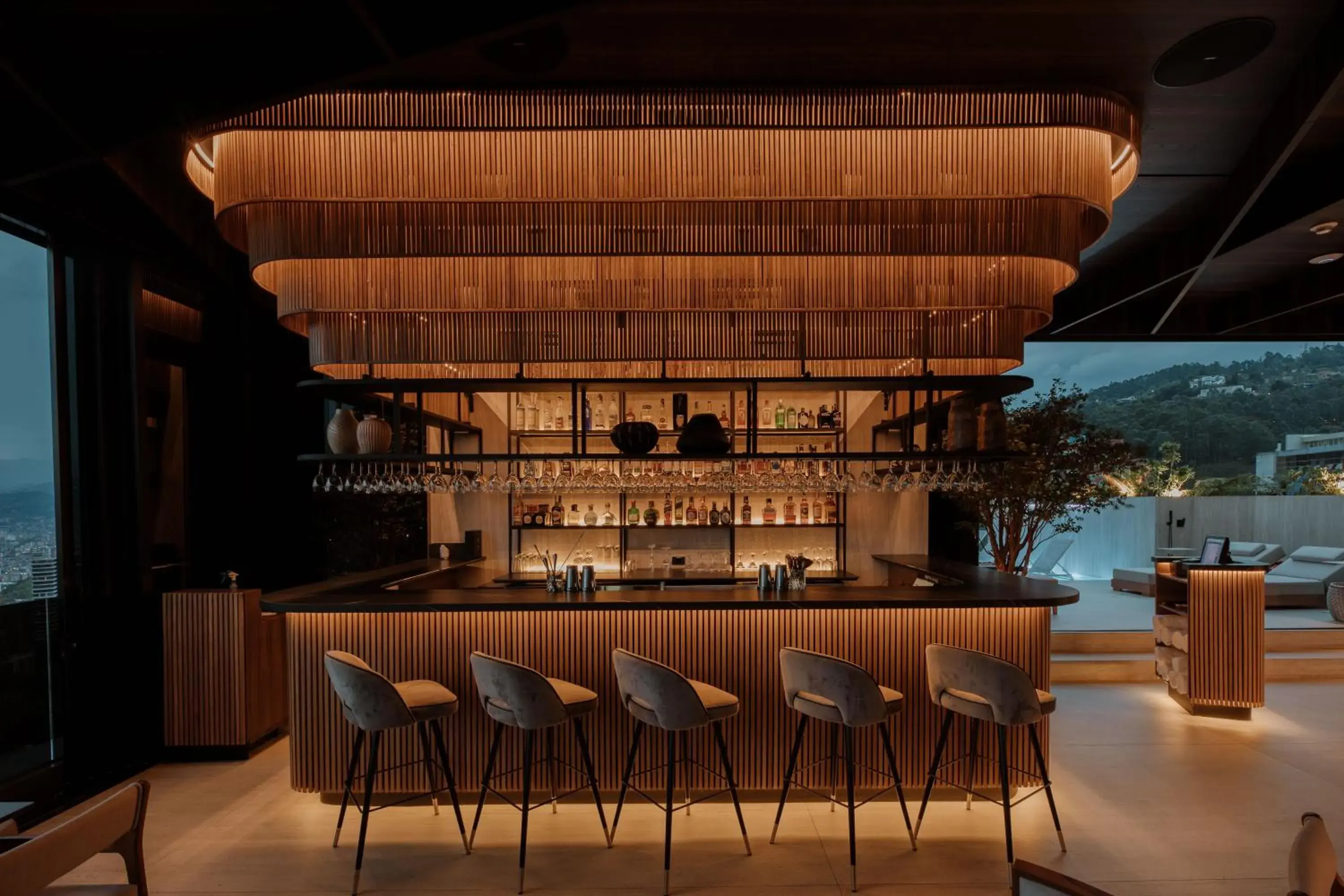 Lounge or bar in Binn Hotel Lounge or bar in Binn Hotel