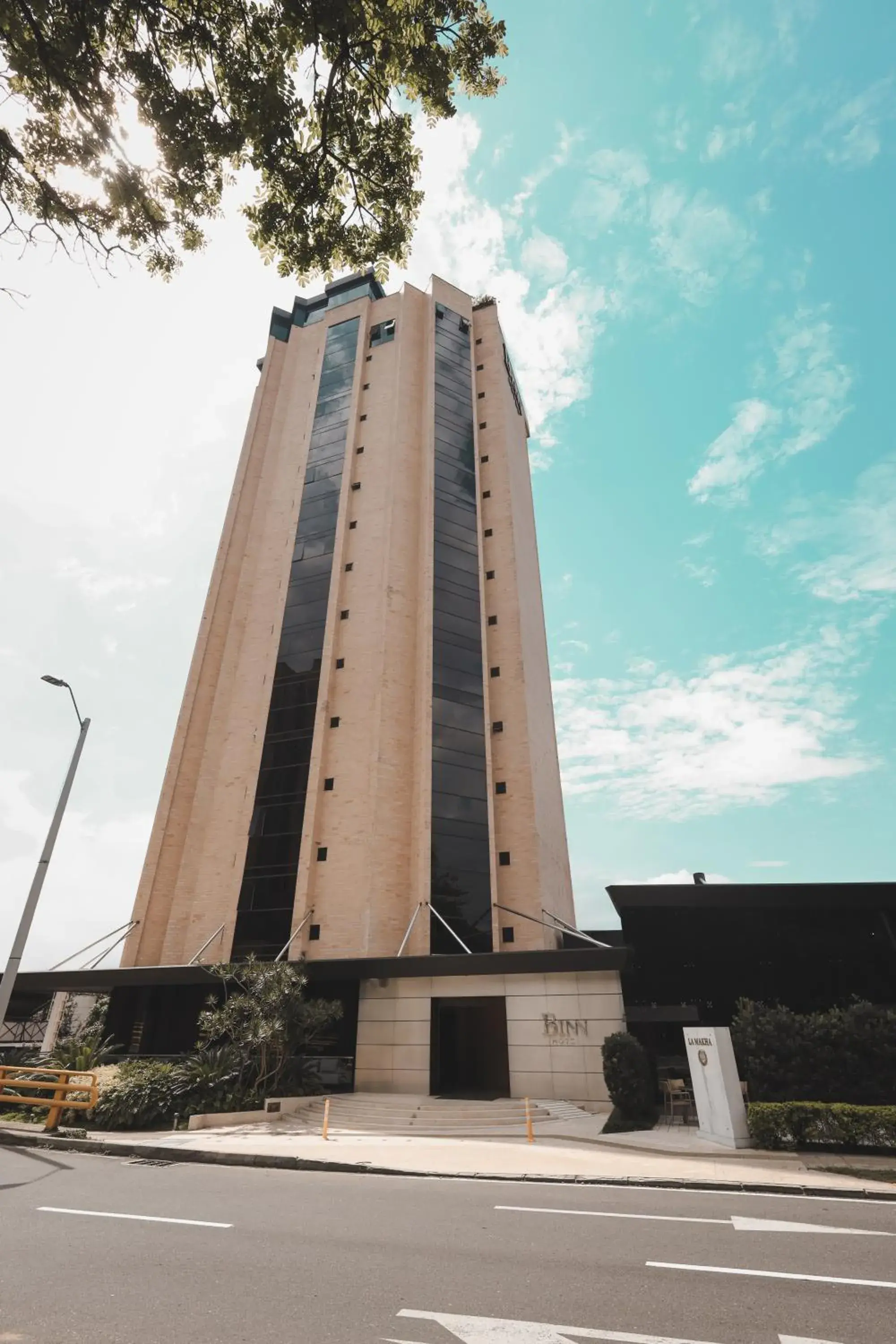 Facade/entrance in Binn Hotel Facade/entrance in Binn Hotel