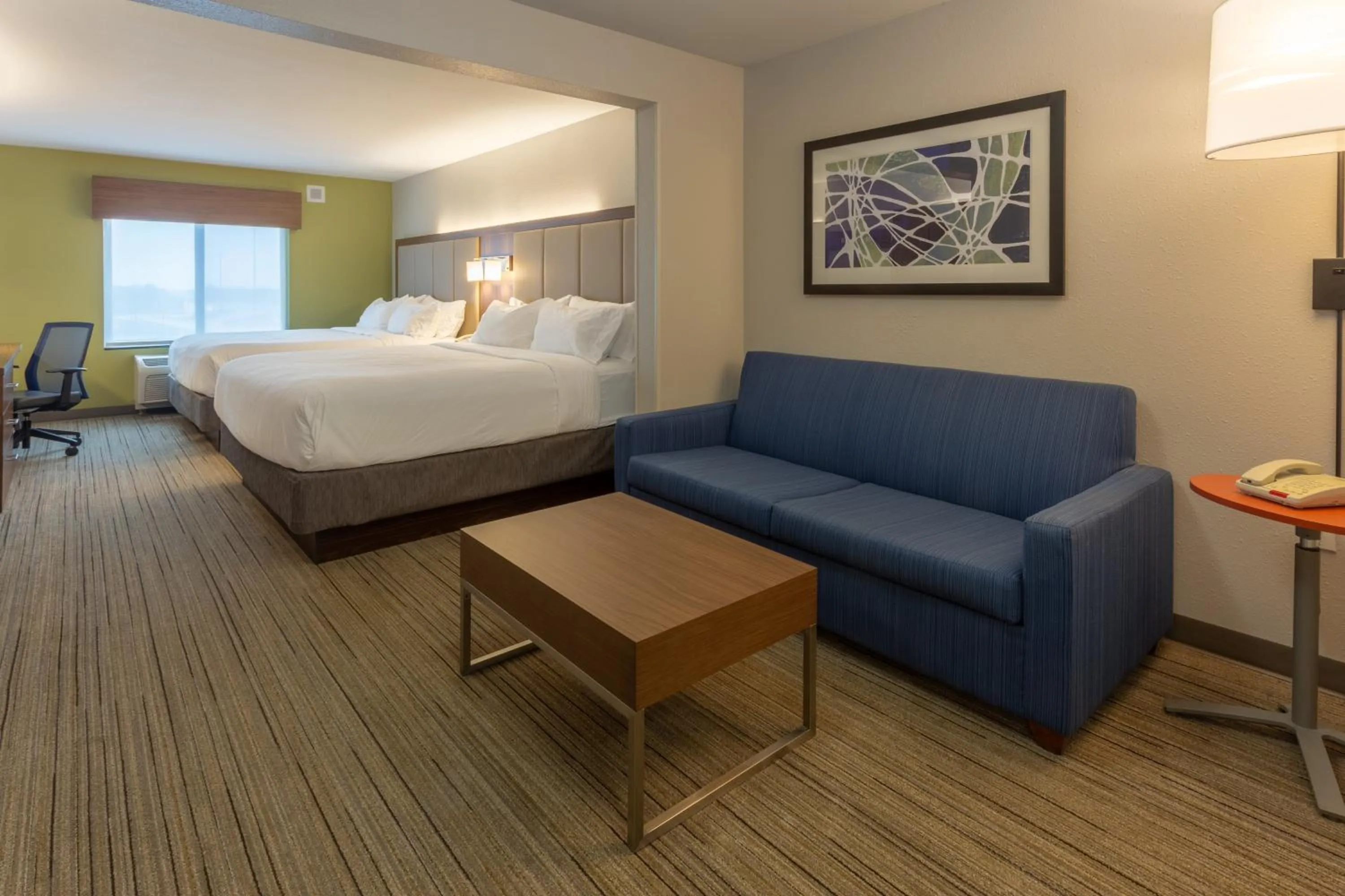 Photo of the whole room, Bed in Holiday Inn Express - Indianapolis - Southeast by IHG