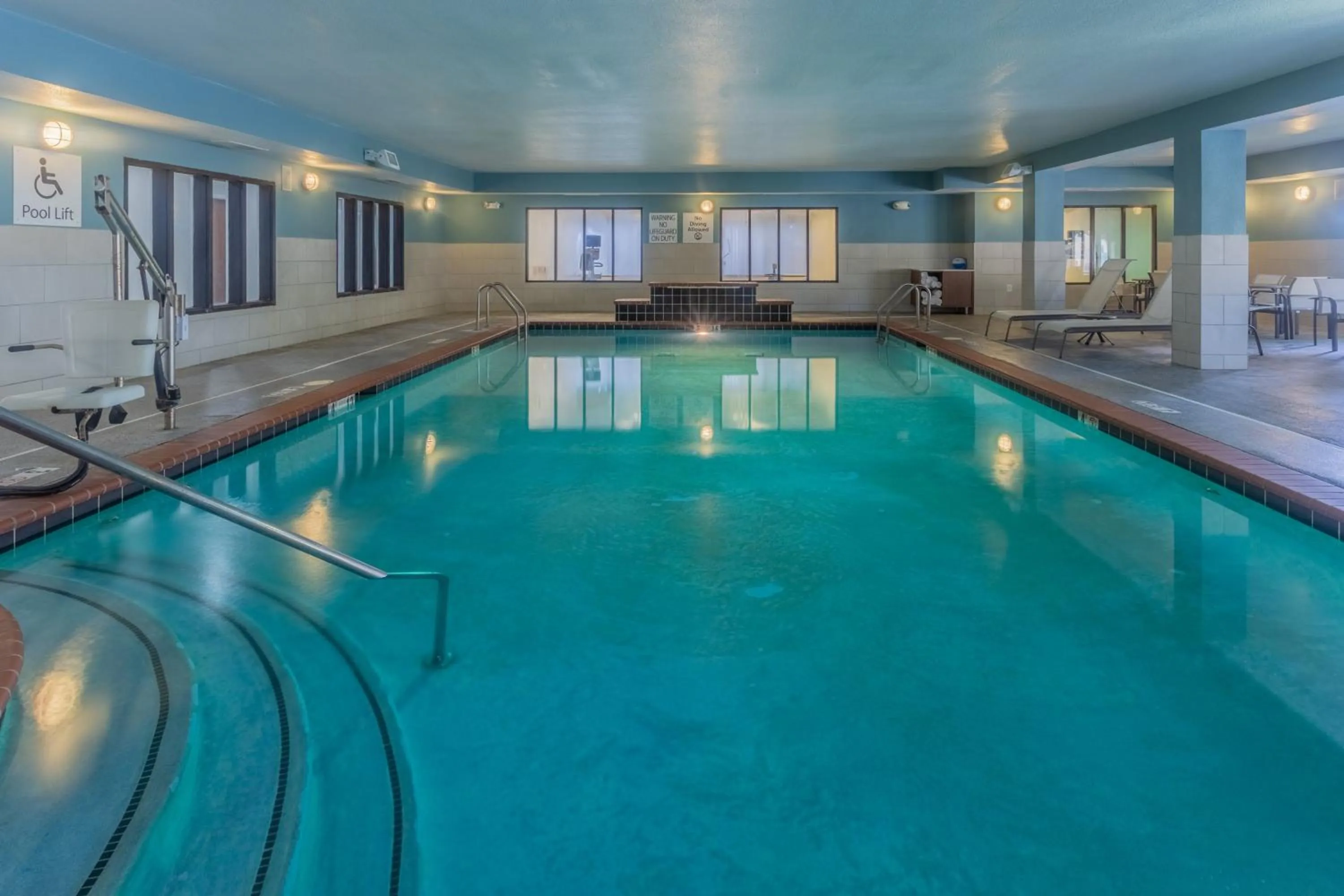 Swimming pool in Holiday Inn Express - Indianapolis - Southeast by IHG