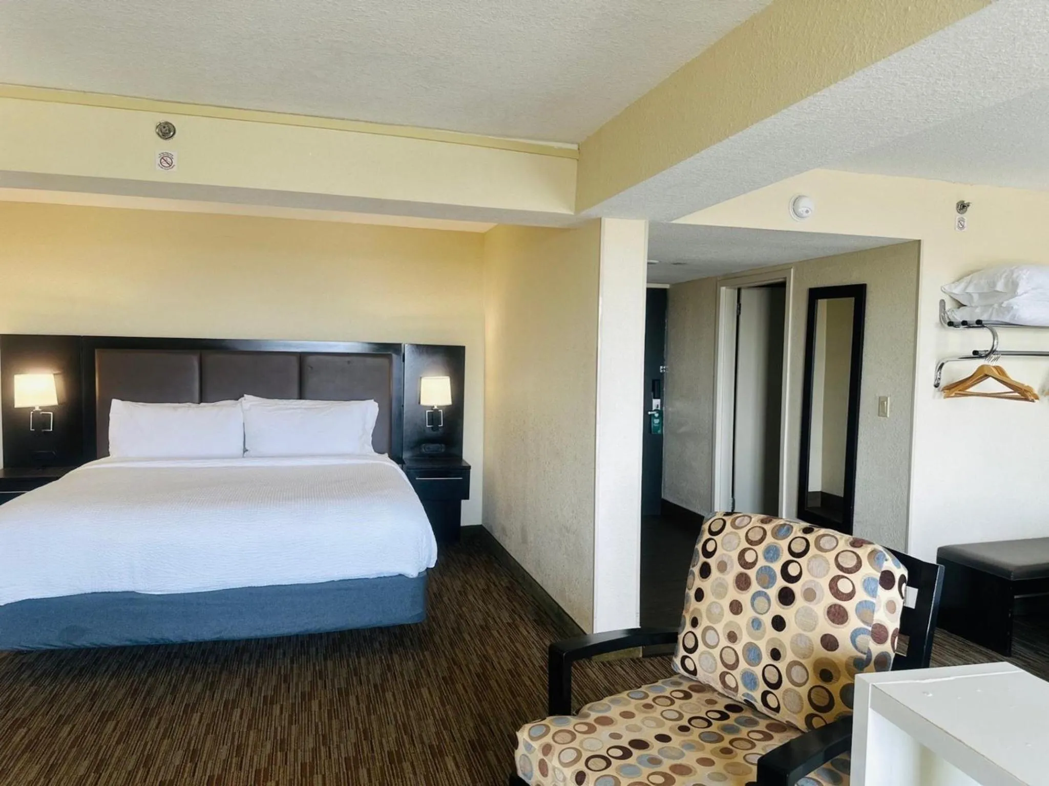 Photo of the whole room, Bed in Holiday Inn Miami International Airport by IHG