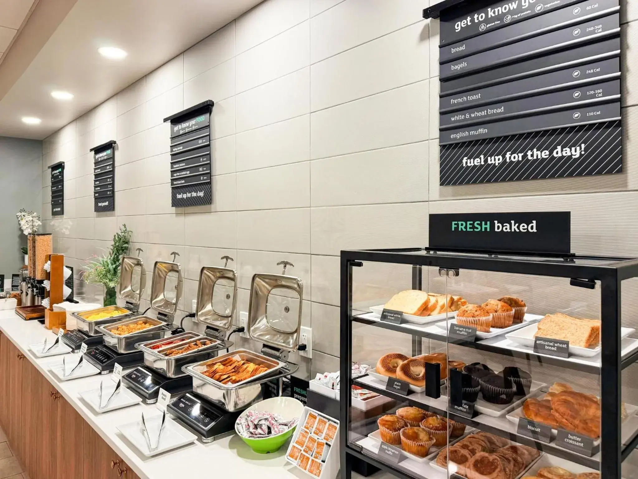 Breakfast in Holiday Inn South Plainfield-Piscataway by IHG Breakfast in Holiday Inn South Plainfield-Piscataway by IHG