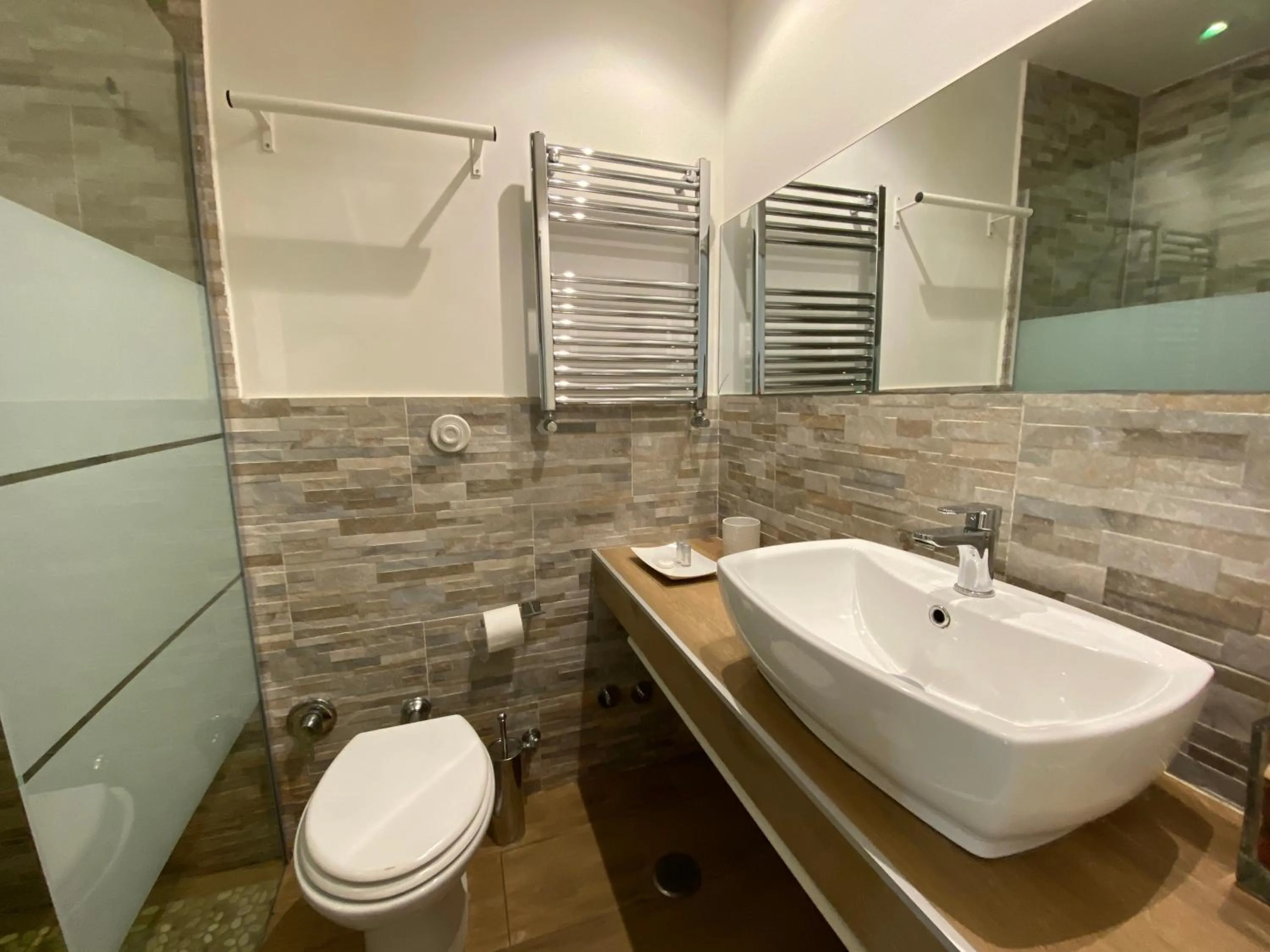 Bathroom in Art Atelier Accomodation Guest House