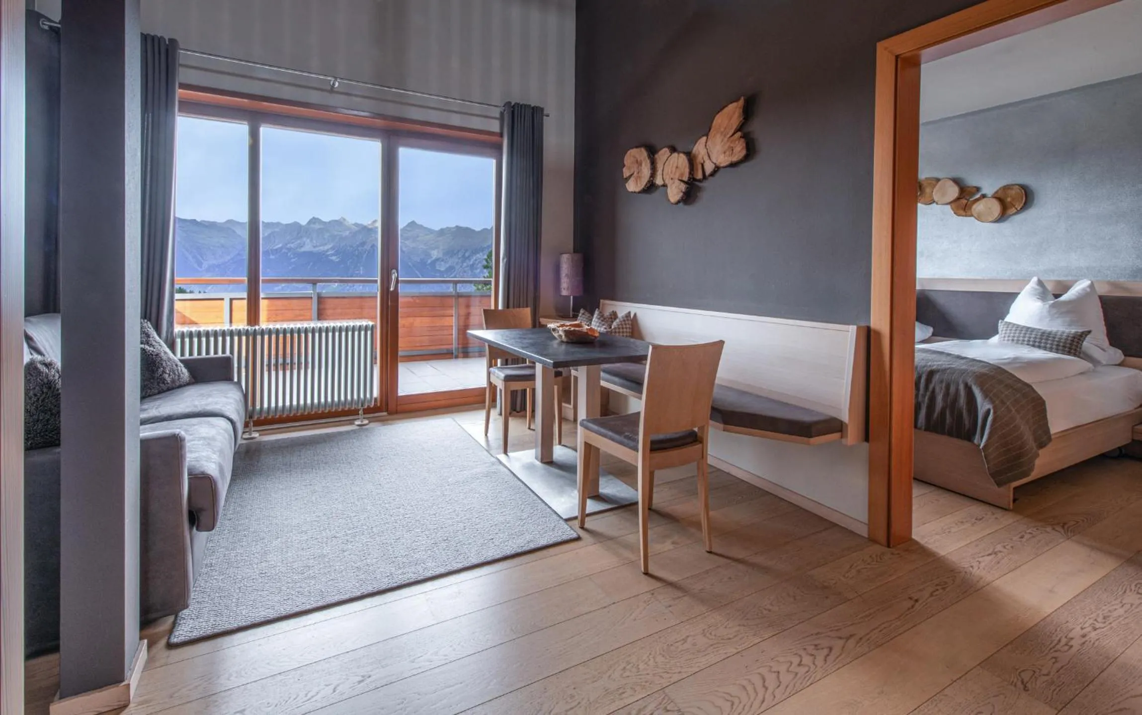 Mountain view, Bed in Josef Mountain Resort