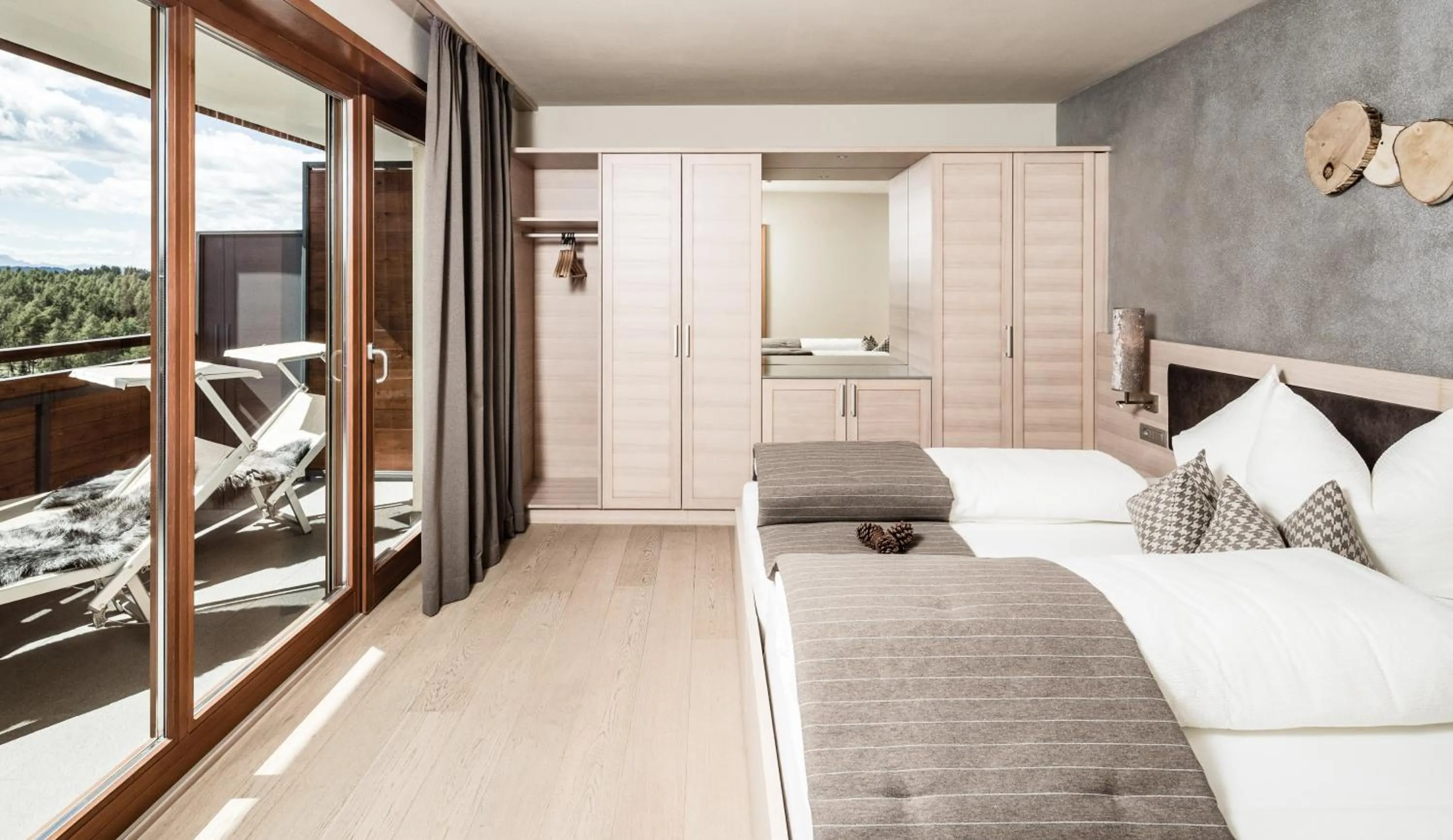 Bedroom, Bed in Josef Mountain Resort