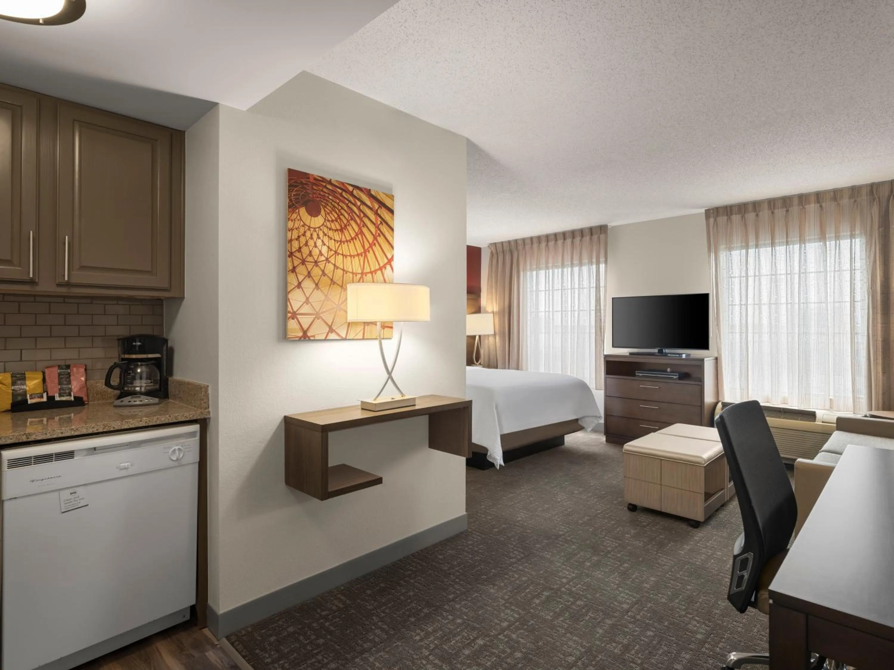 Photo of the whole room, Bed in Staybridge Suites Indianapolis-Airport by IHG