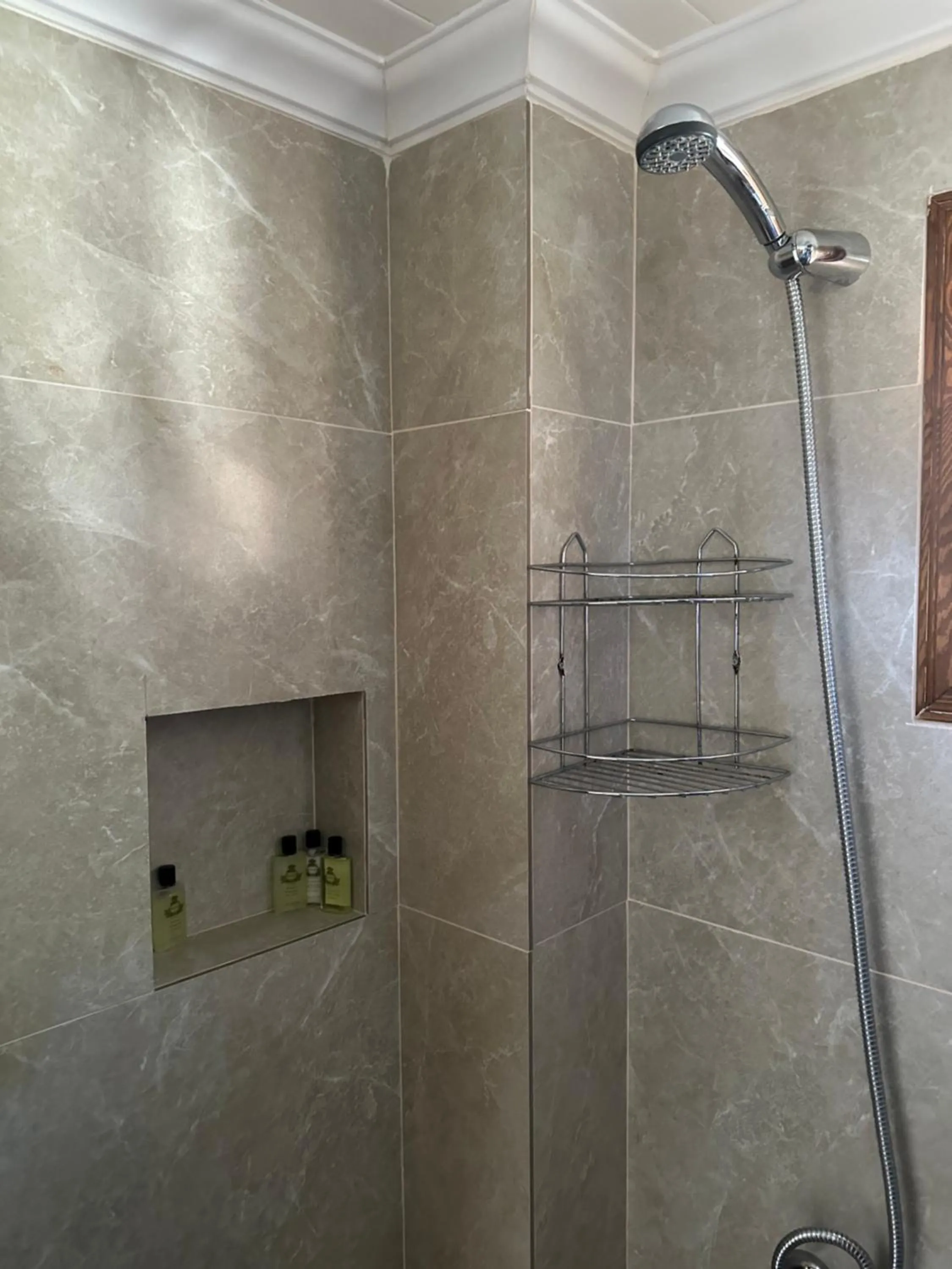 Shower in The White House Kalkan