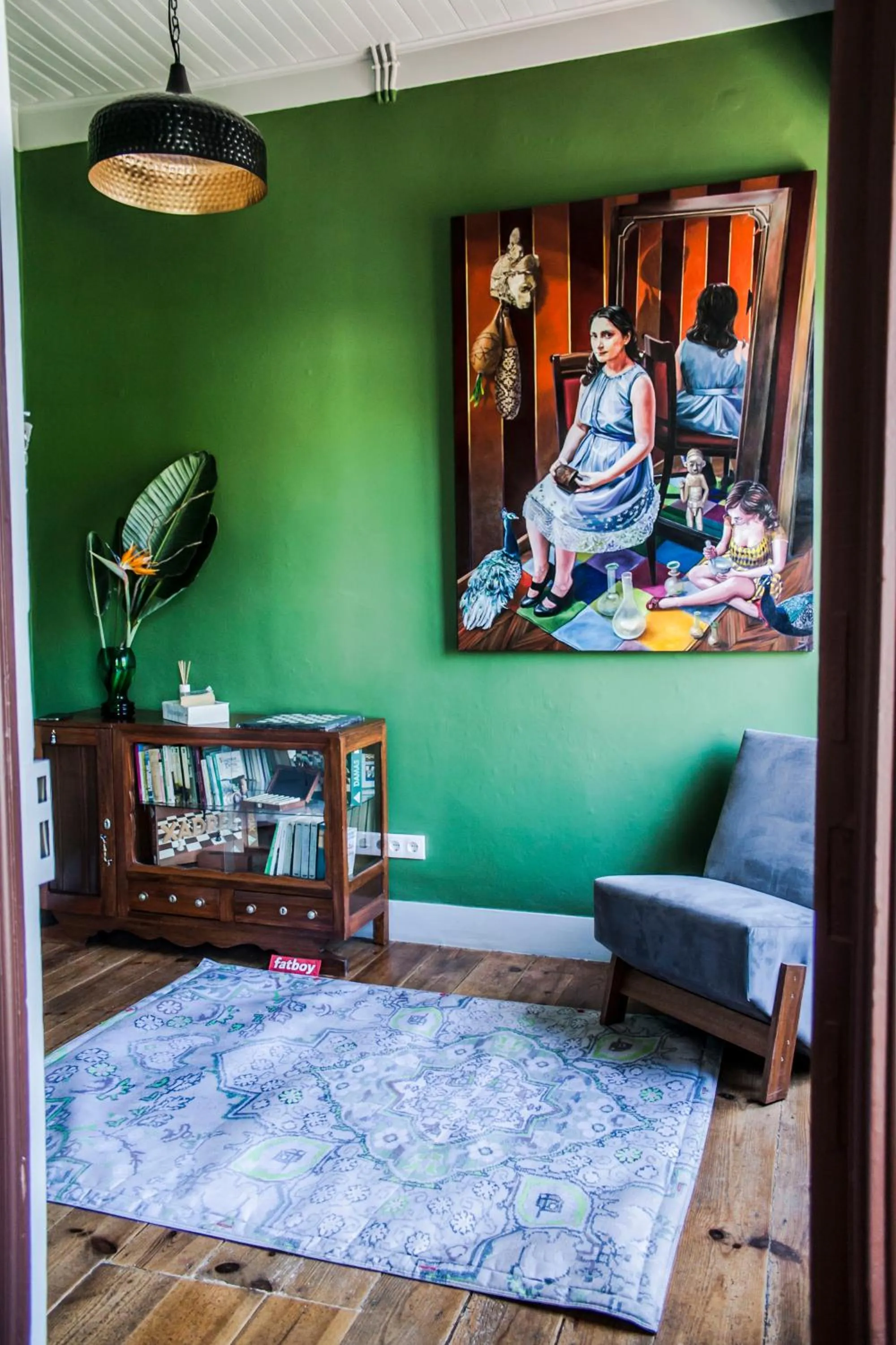 Library in Most Art Boutique Hostel