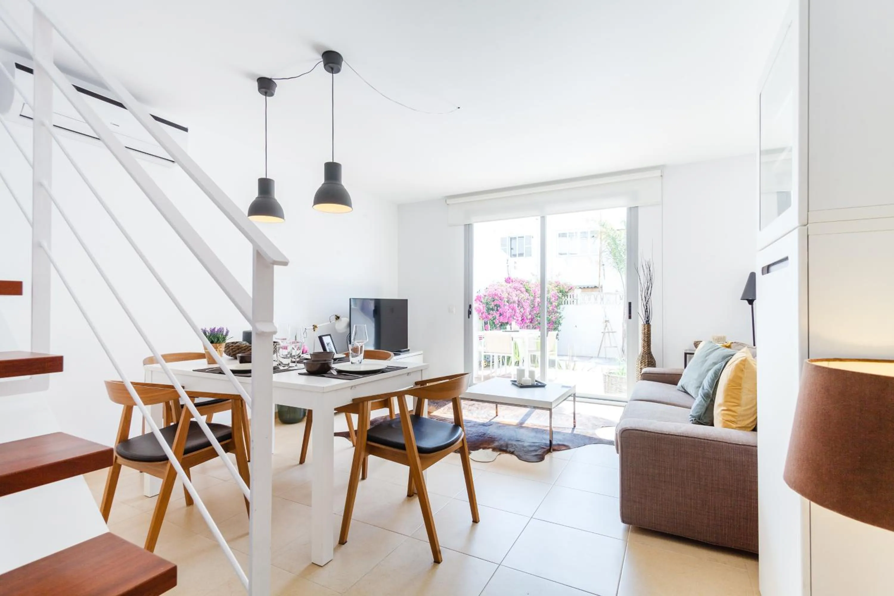 Photo of the whole room in Casa Molinar