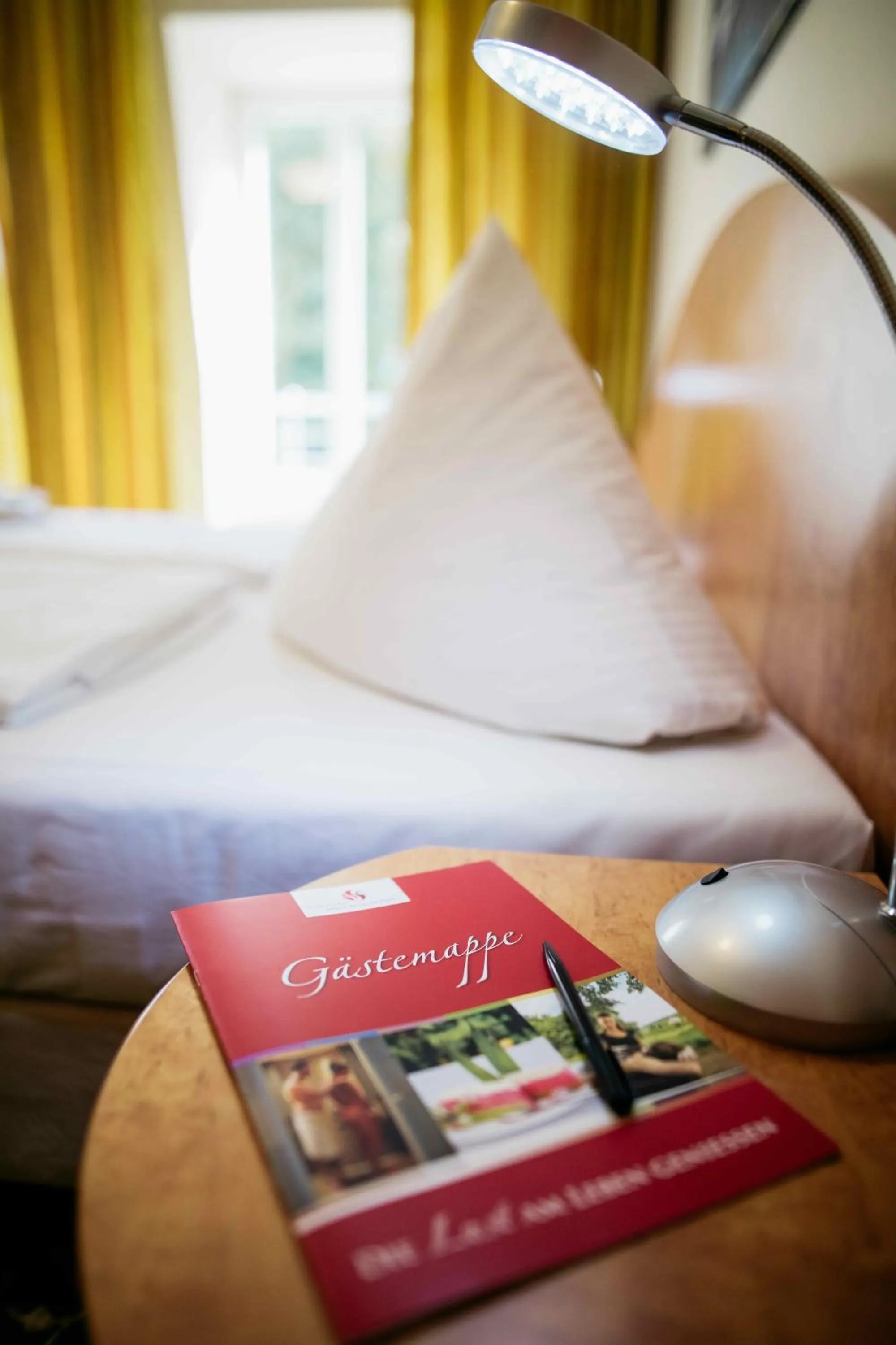 Photo of the whole room, Bed in Kulturhotel Fürst Pückler Park