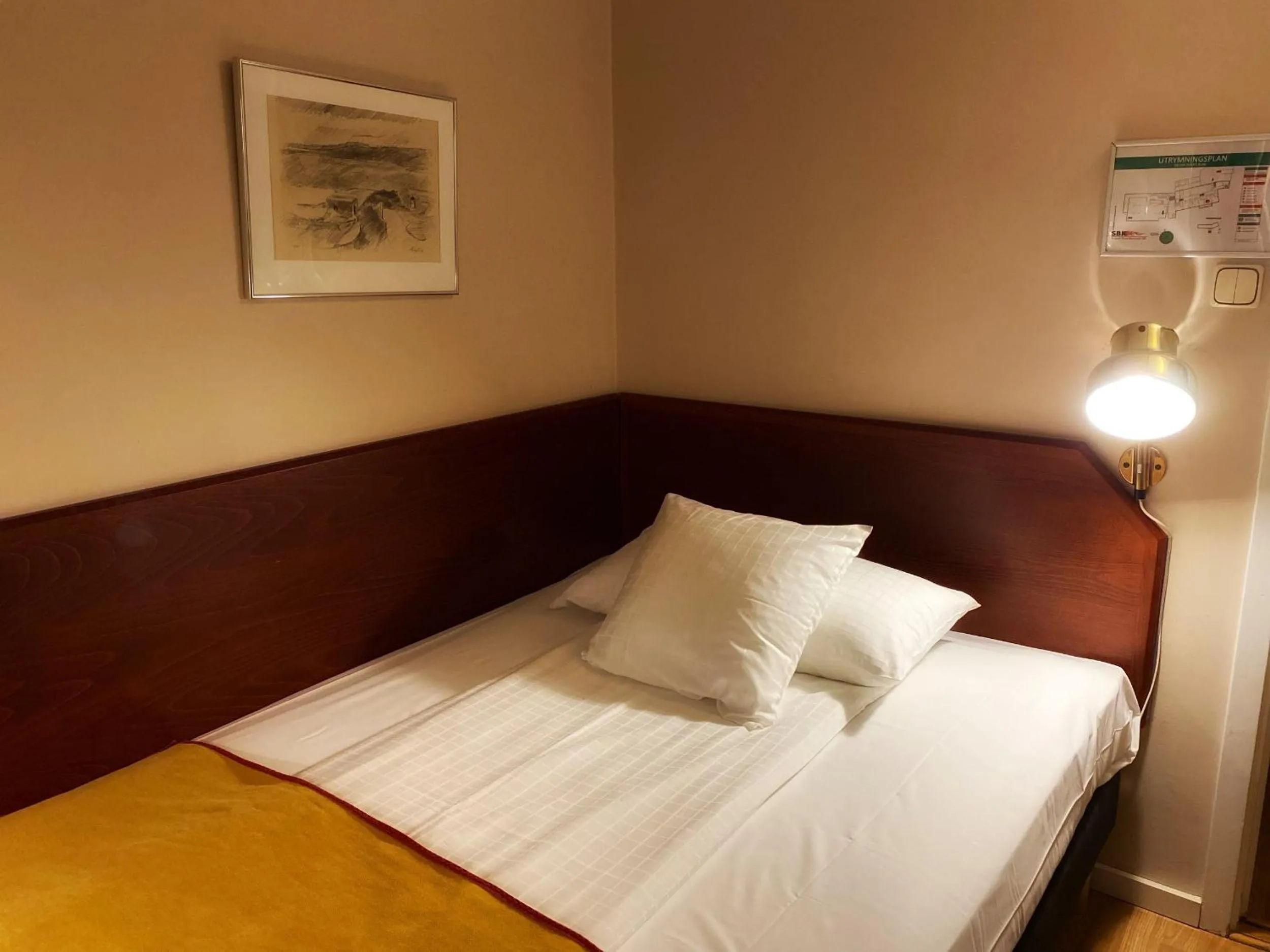 Bed in Hotel Örgryte