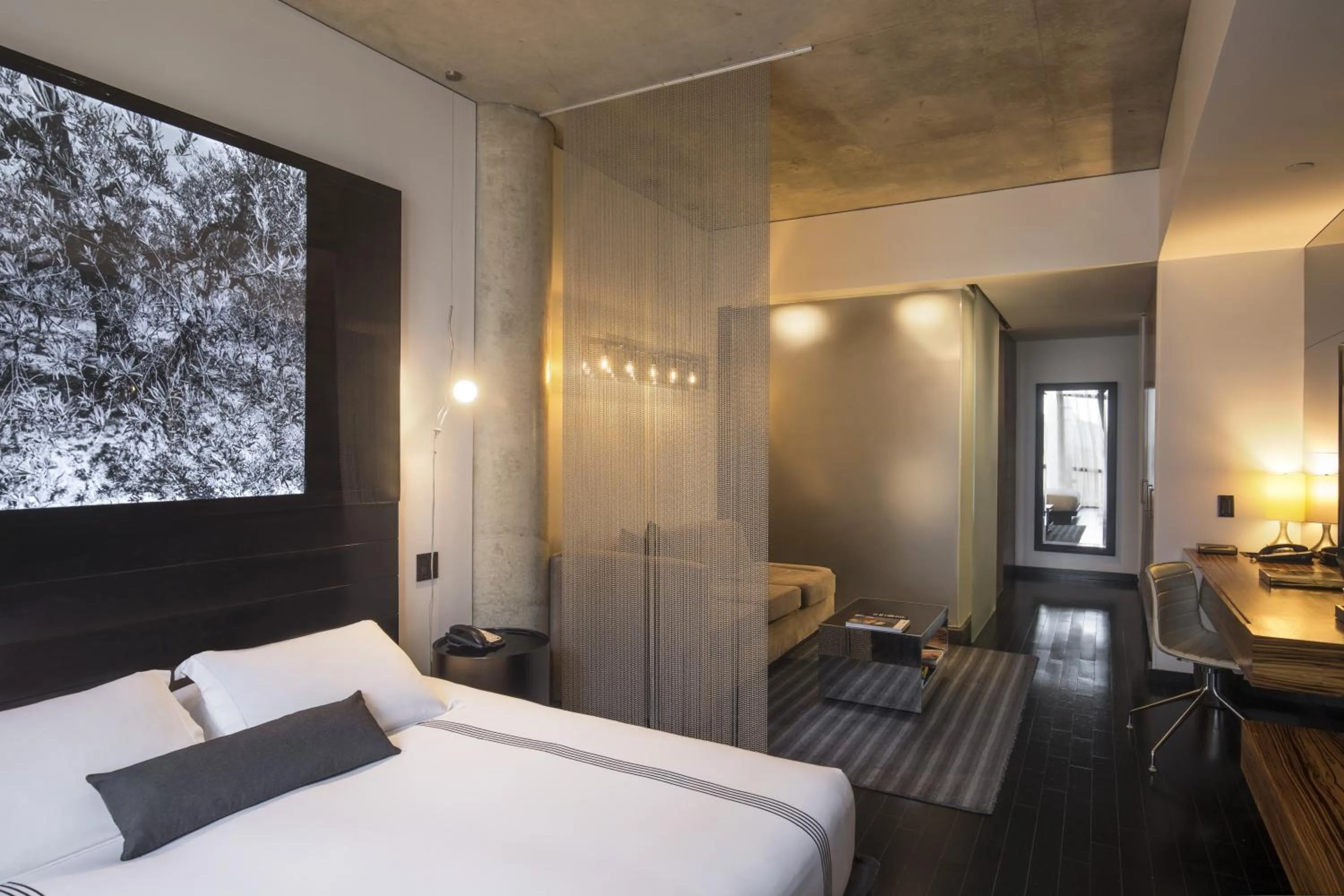 Photo of the whole room, Bed in Sixty LES