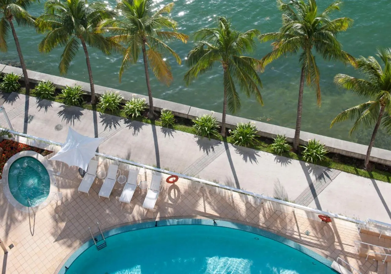 Swimming pool in Mandarin Oriental, Miami