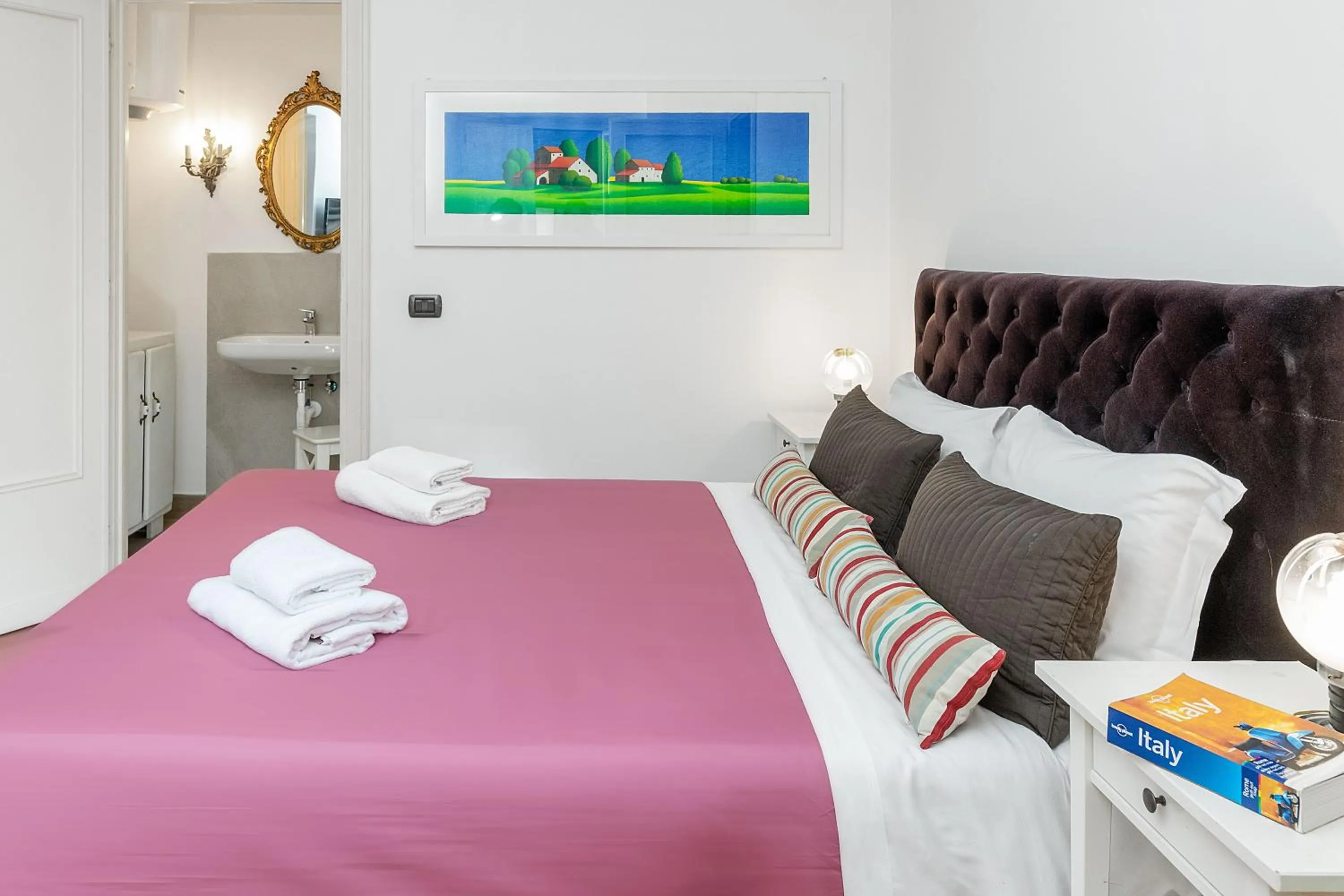 Bedroom, Bed in Corso Vittorio Apartments