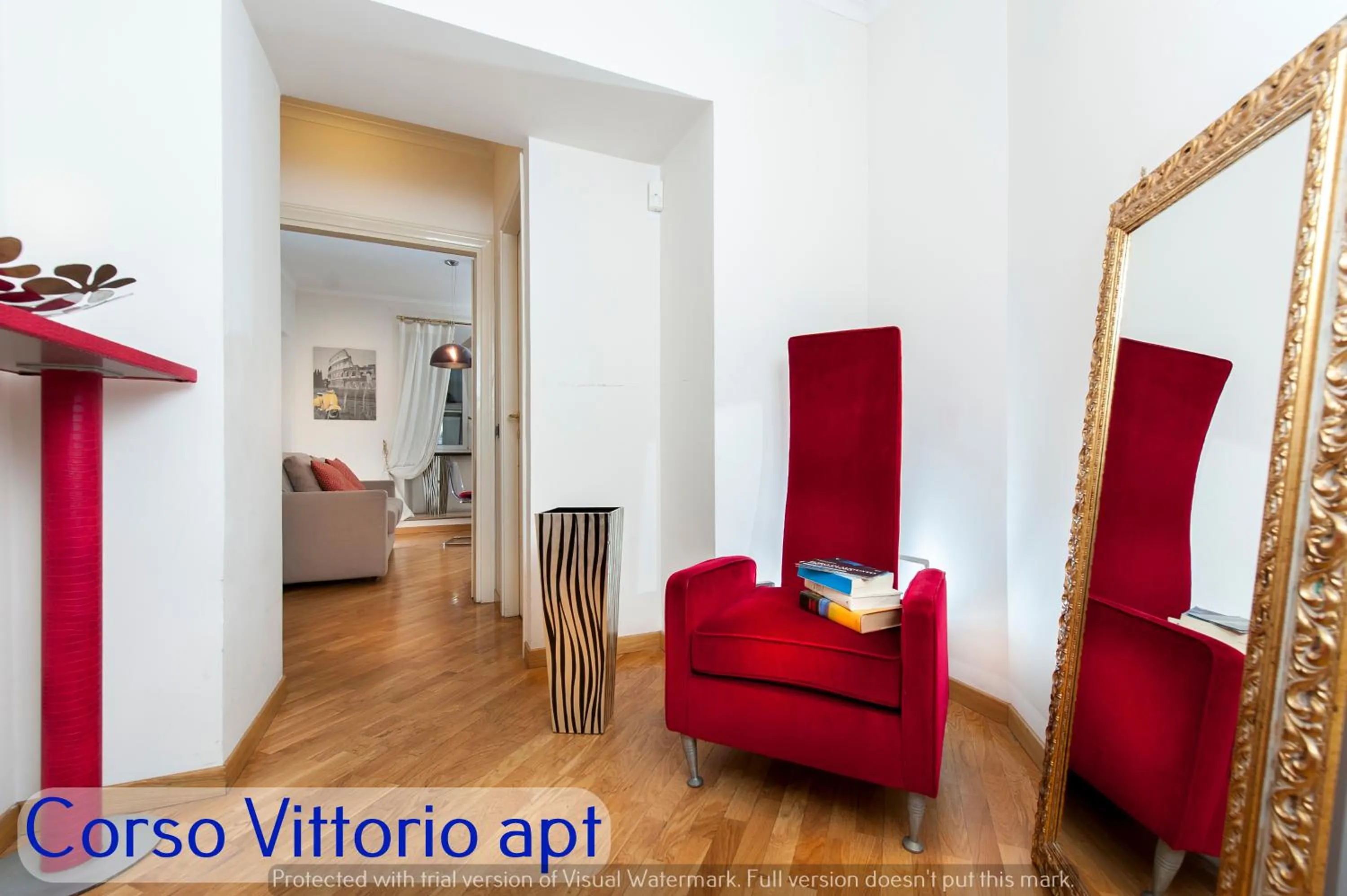 Decorative detail in Corso Vittorio Apartments