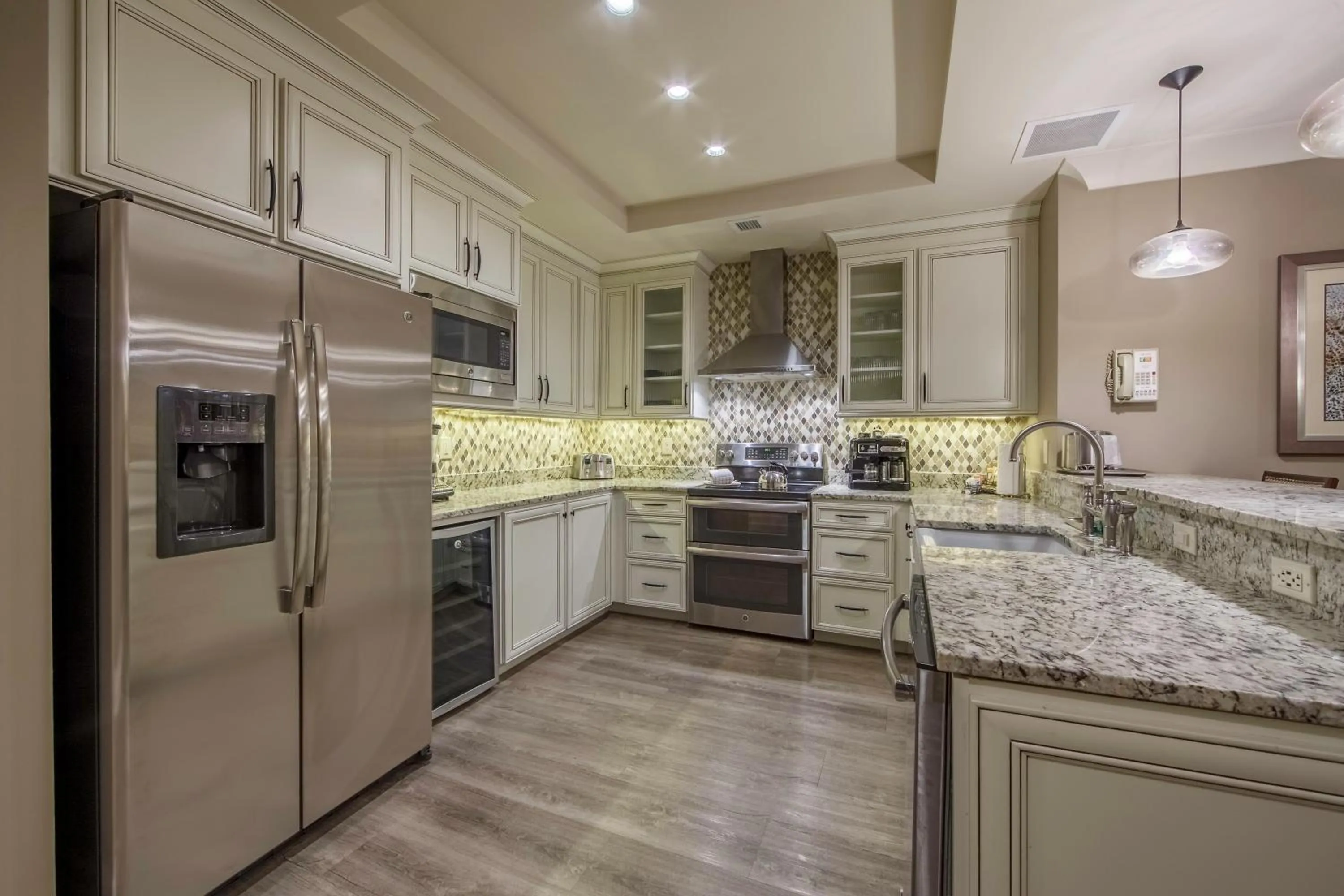 Photo of the whole room in Holiday Inn Club Vacations South Beach Resort