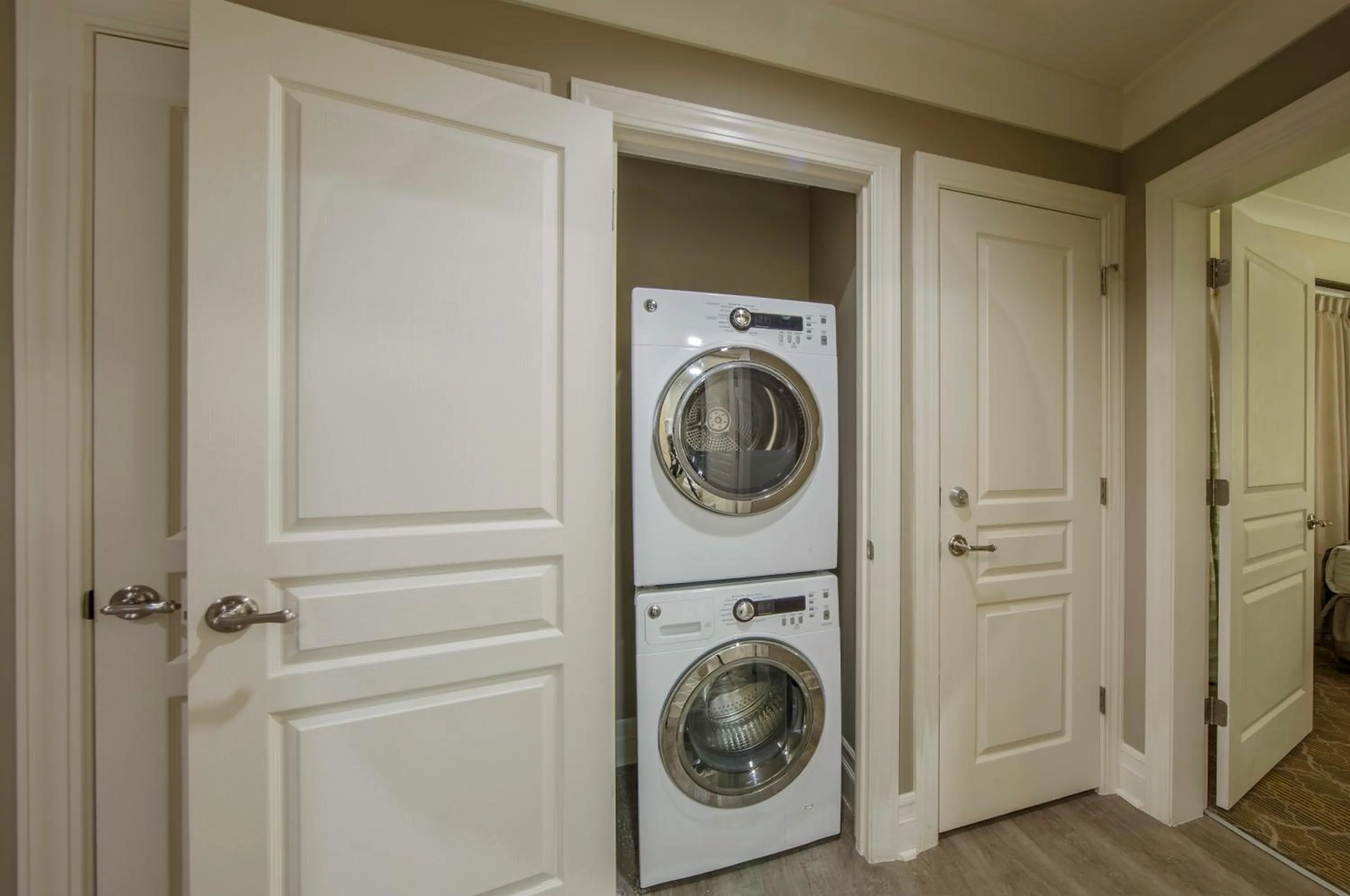 Photo of the whole room in Holiday Inn Club Vacations South Beach Resort