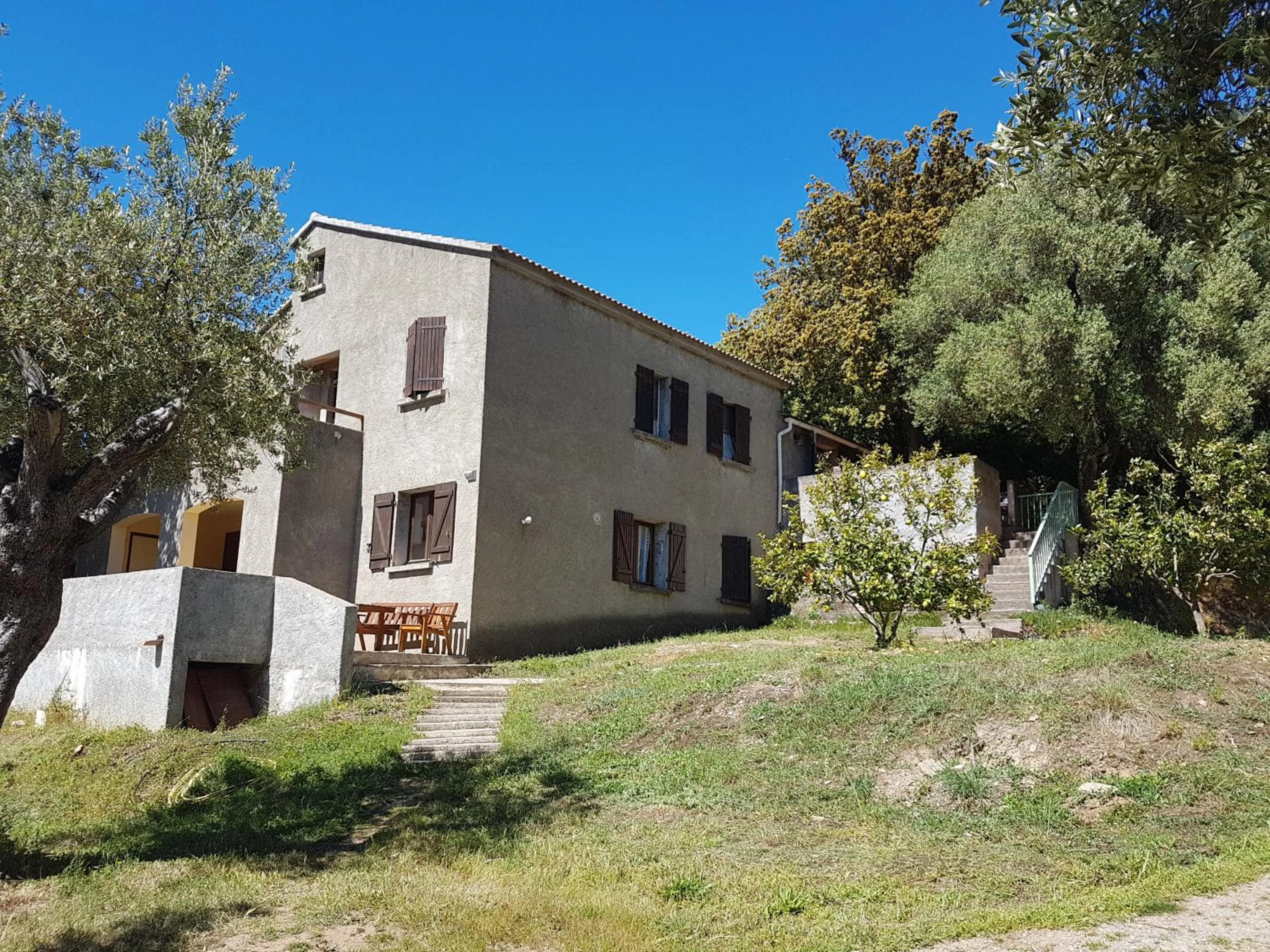 Property building in A CASA DI L'ALIVU