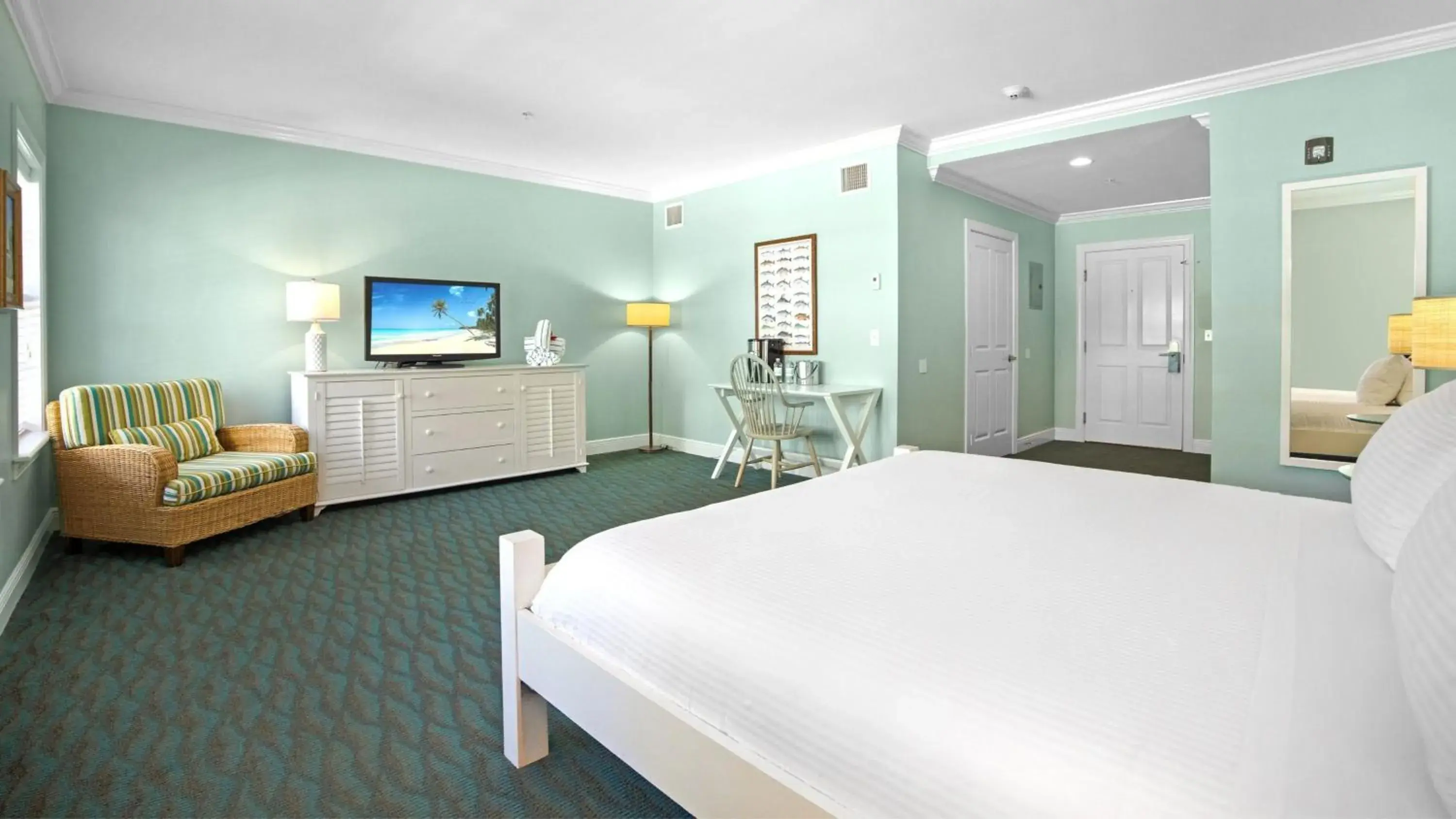 Tropical Garden King Accessible King Guestroom in Tranquility Bay Resort Tropical Garden King Accessible King Guestroom in Tranquility Bay Resort