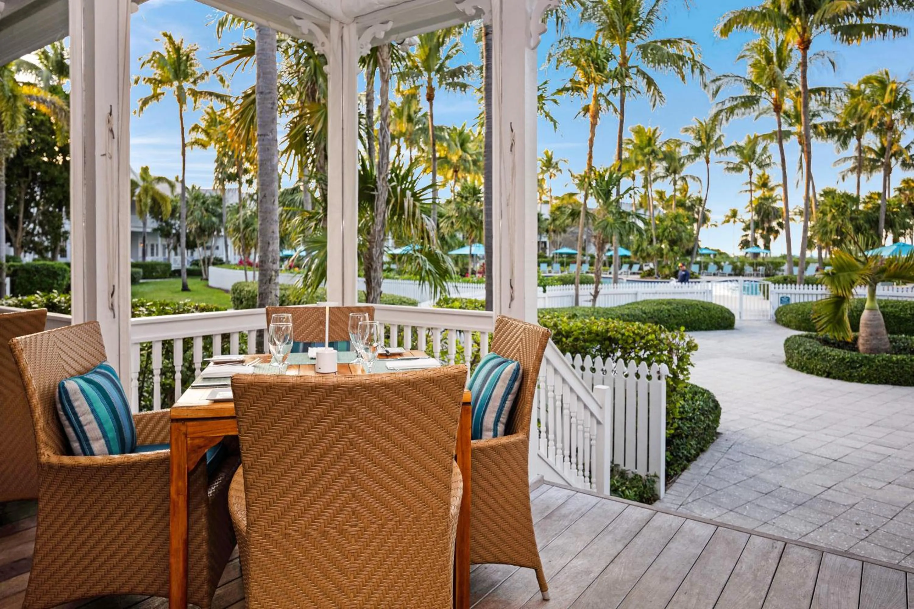 Restaurant/places to eat in Tranquility Bay Resort