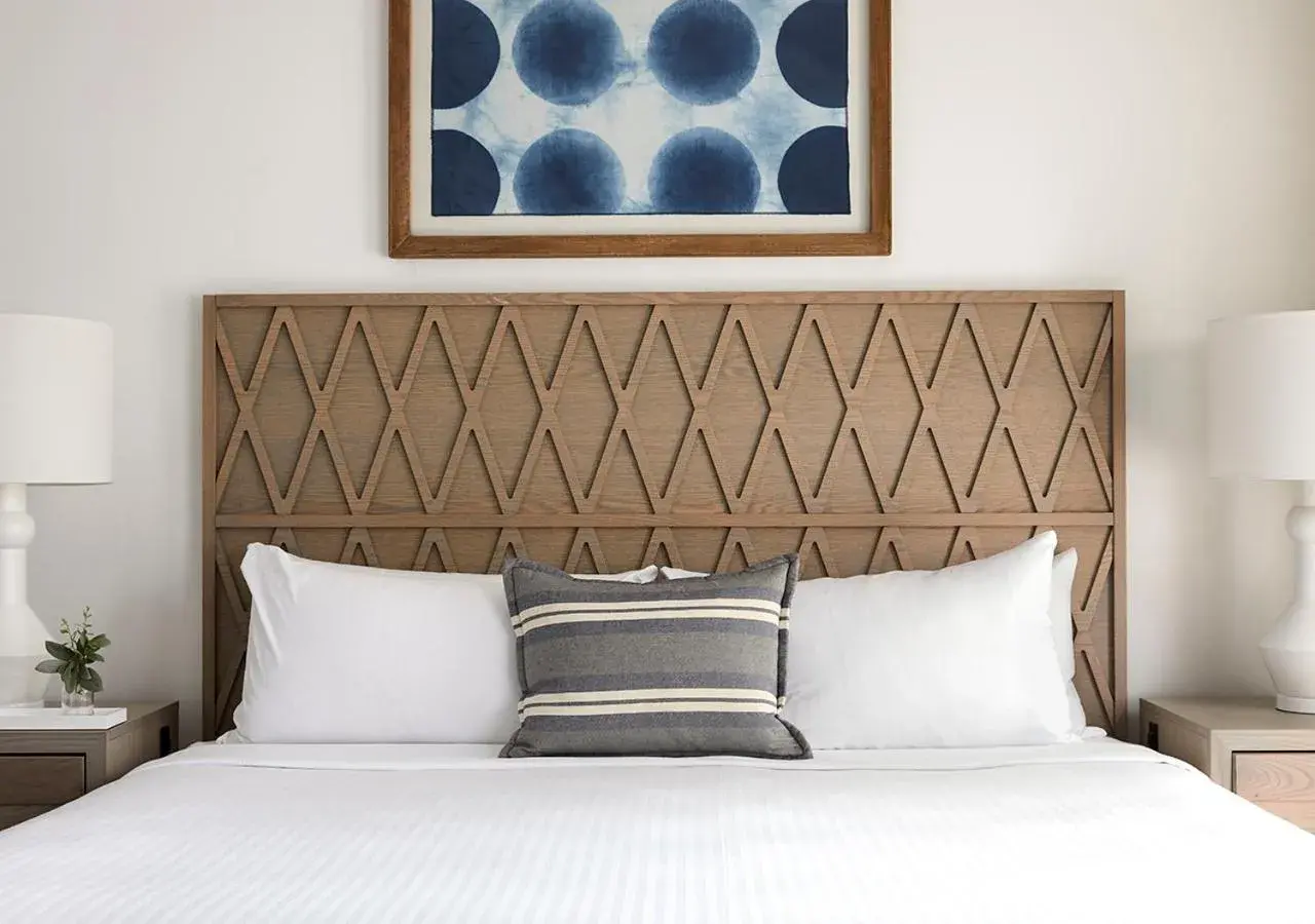 Three-Bedroom Villa with Partial Water View in Parrot Key Hotel & Villas Three-Bedroom Villa with Partial Water View in Parrot Key Hotel & Villas