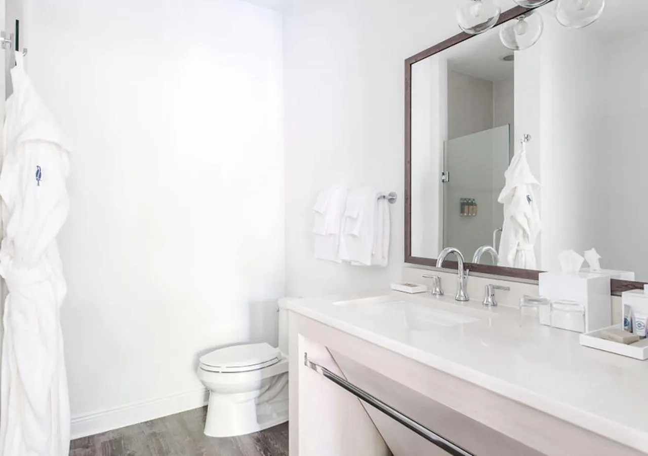 Bathroom in Parrot Key Hotel & Villas