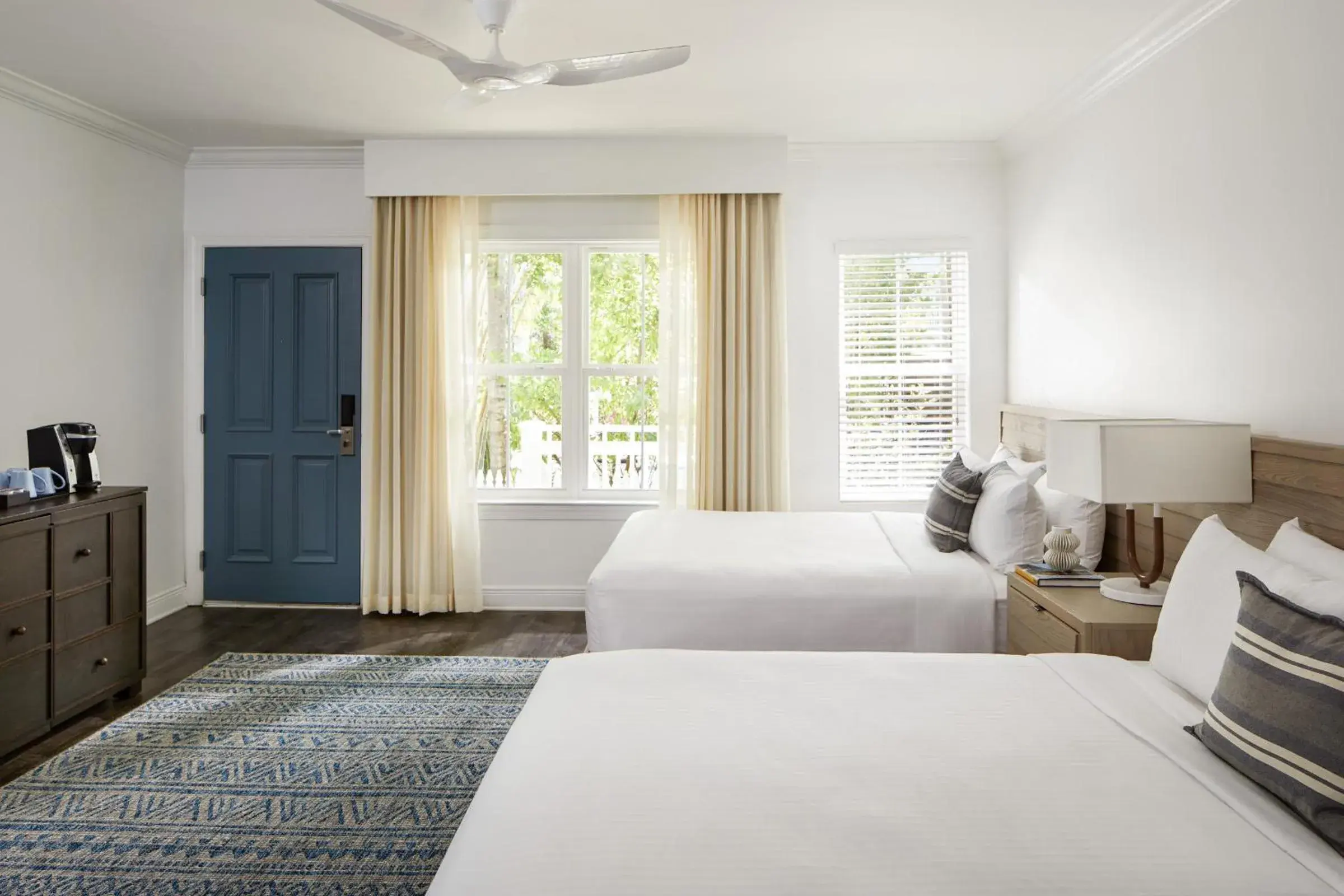 Bed in Parrot Key Hotel & Villas Bed in Parrot Key Hotel & Villas