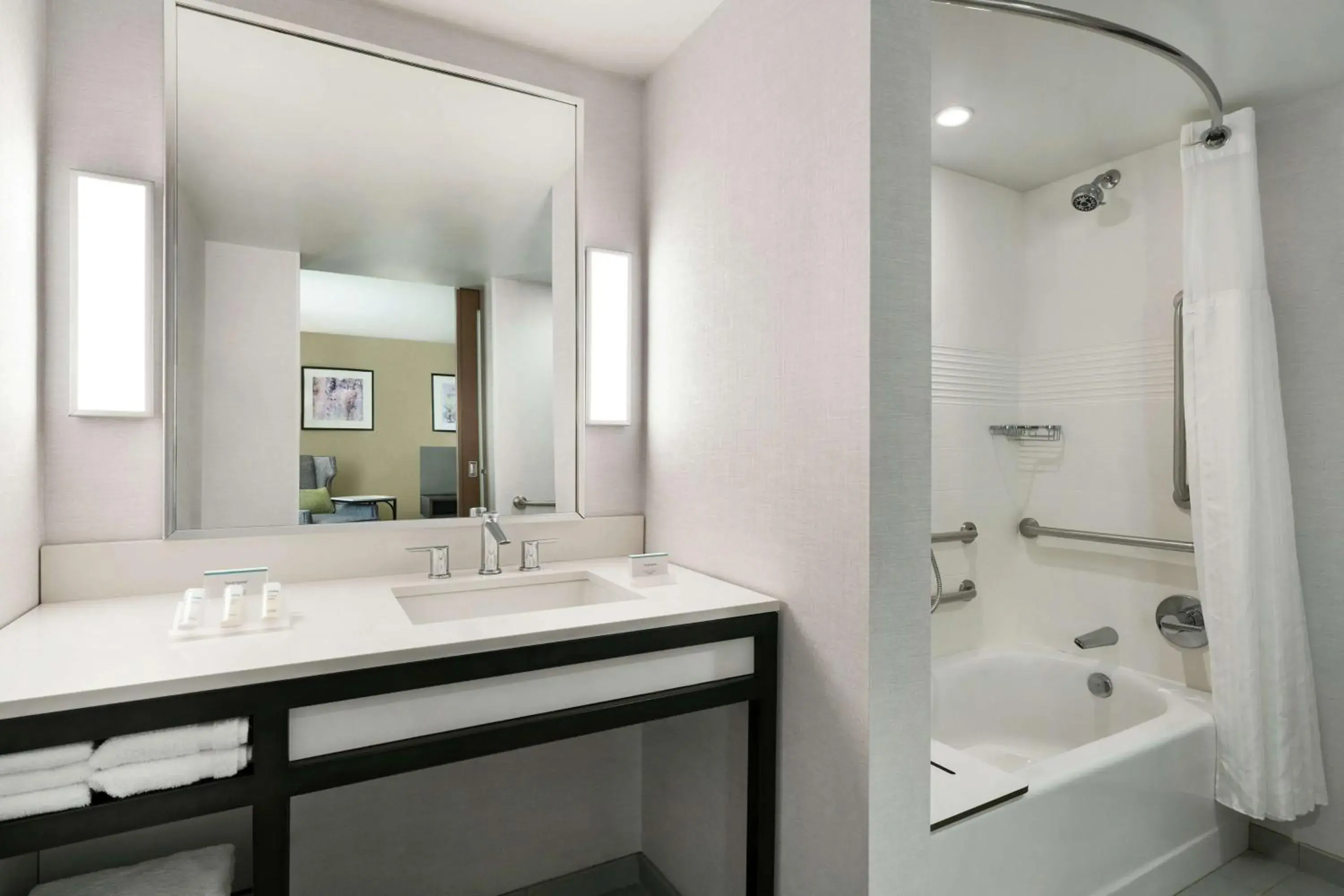 Bathroom in Hilton Garden Inn Springfield Bathroom in Hilton Garden Inn Springfield